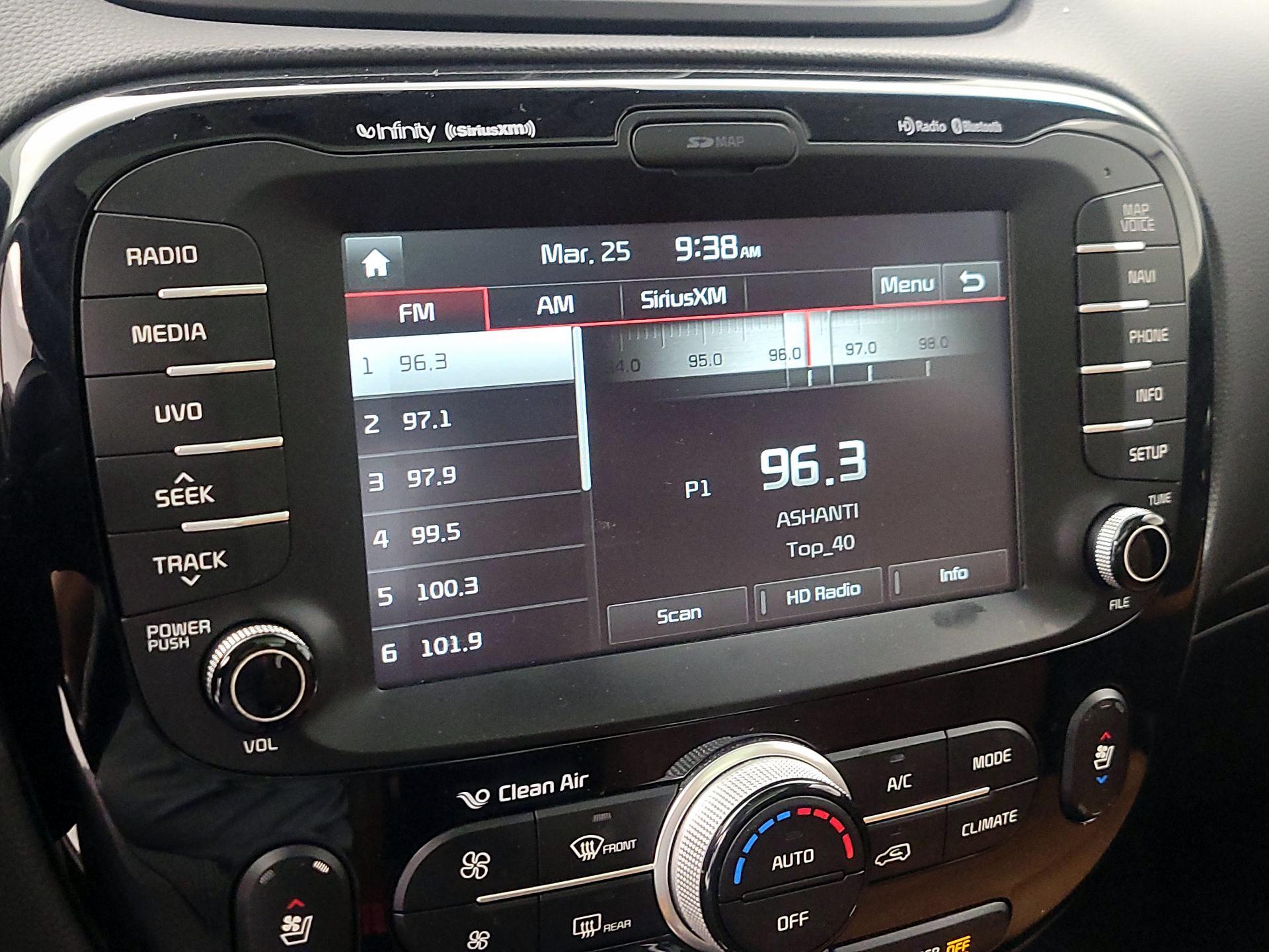 Thumbnail: 2016 Kia Soul - 15