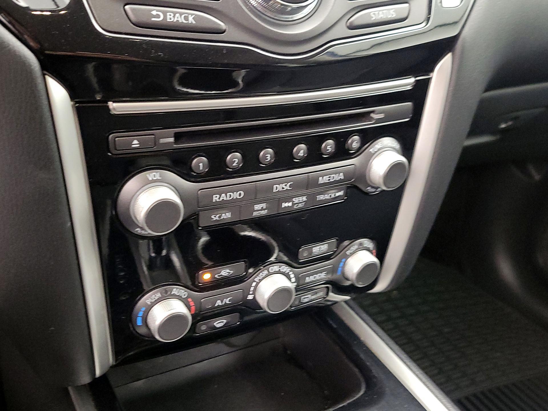 Thumbnail: 2017 Nissan Pathfinder - 16