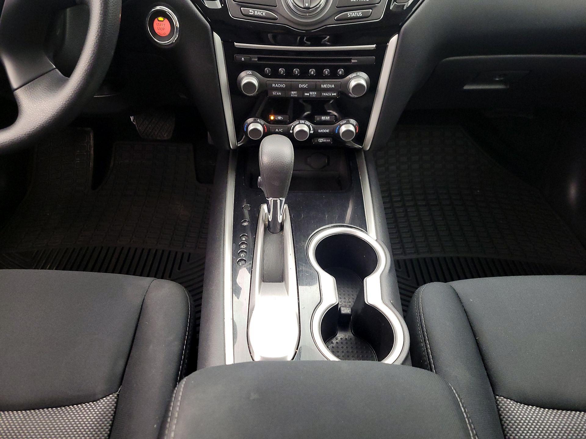 Thumbnail: 2017 Nissan Pathfinder - 17