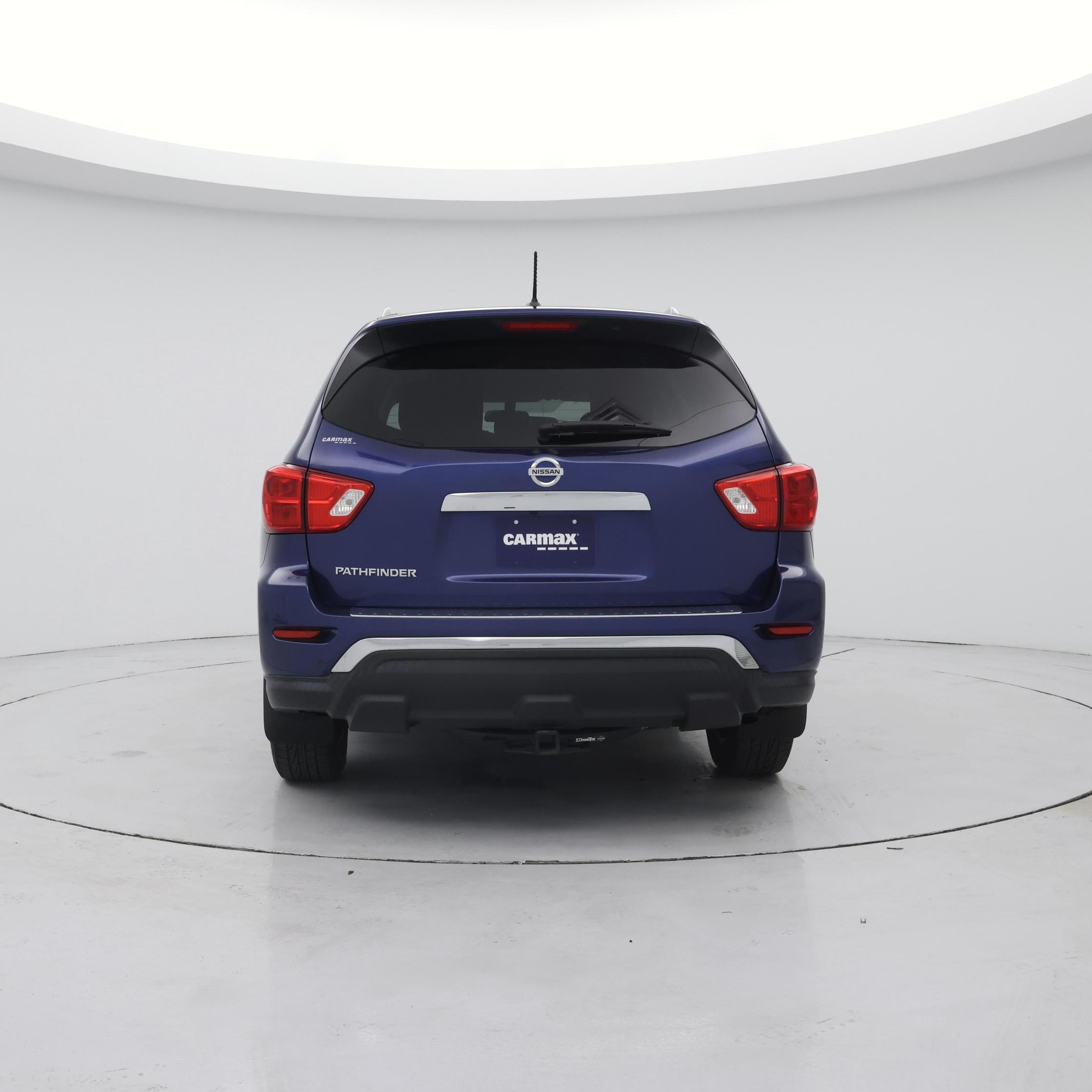 Thumbnail: 2017 Nissan Pathfinder - 6