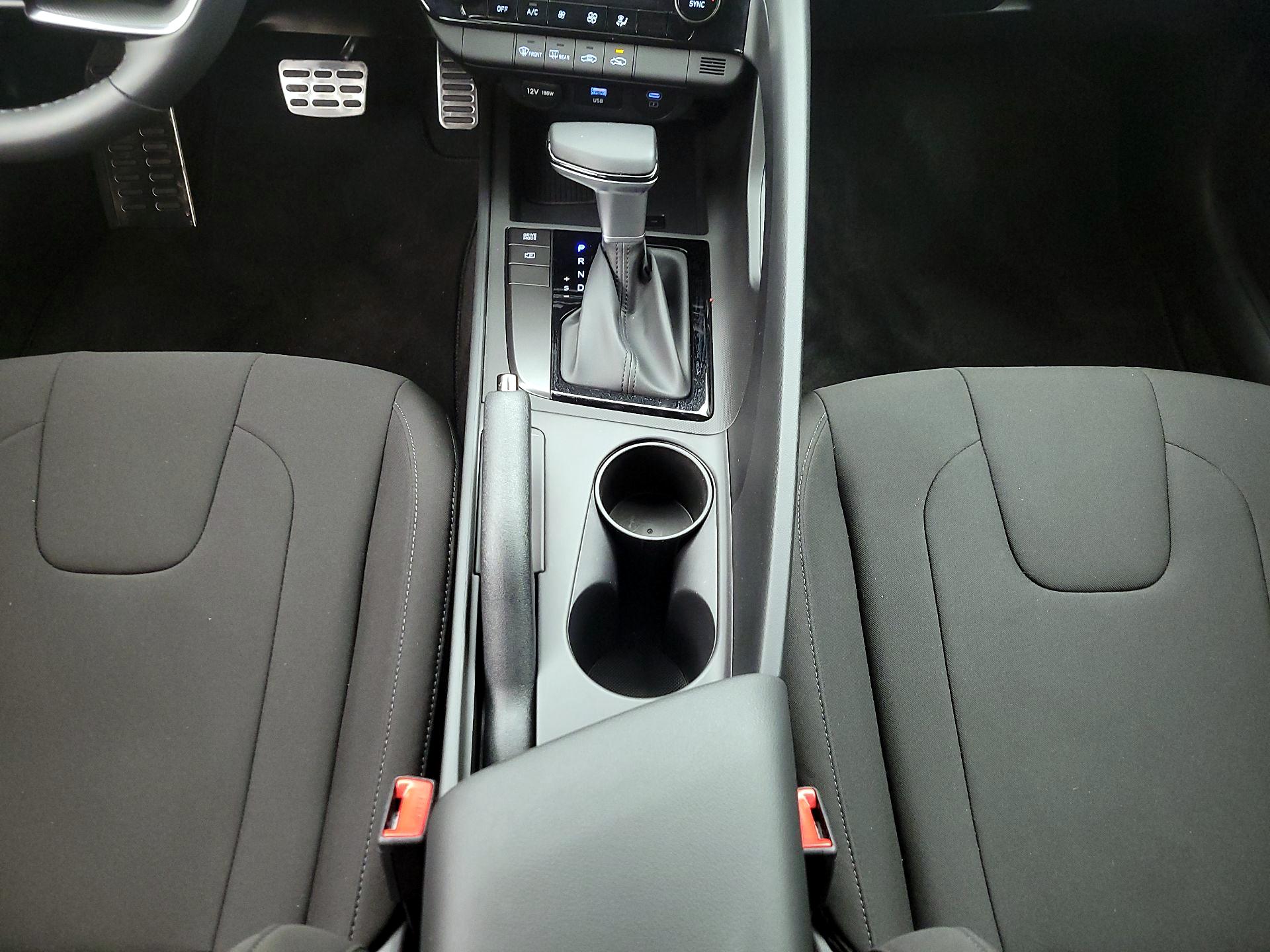 Thumbnail: 2025 Hyundai Elantra - 17