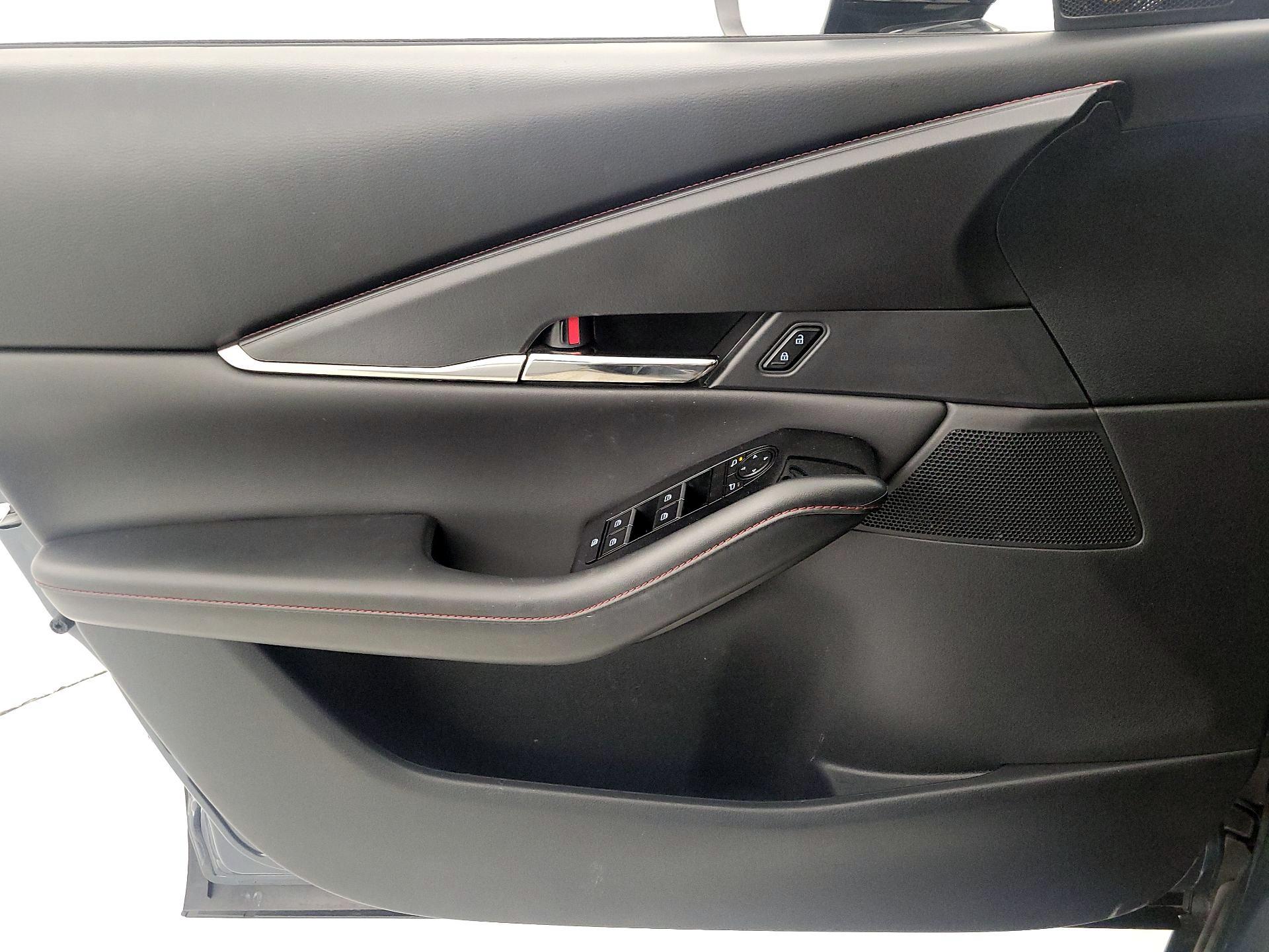 Thumbnail: 2023 Mazda CX-30 - 12