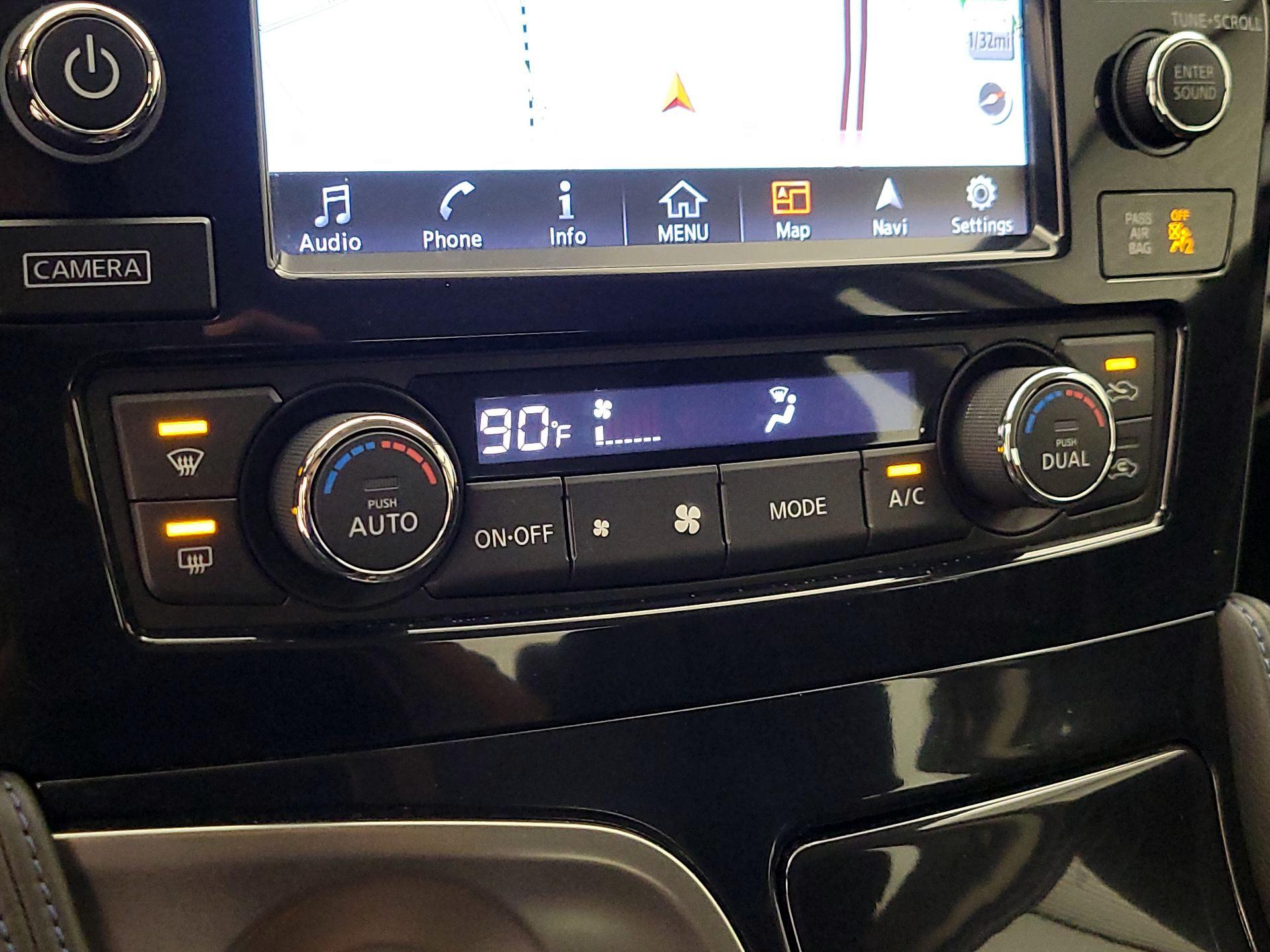 Thumbnail: 2018 Nissan Maxima - 17