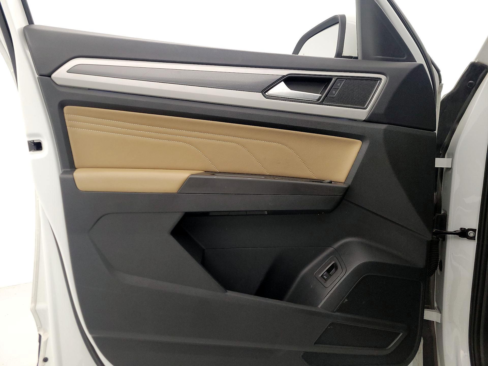 Thumbnail: 2023 Volkswagen Atlas - 12