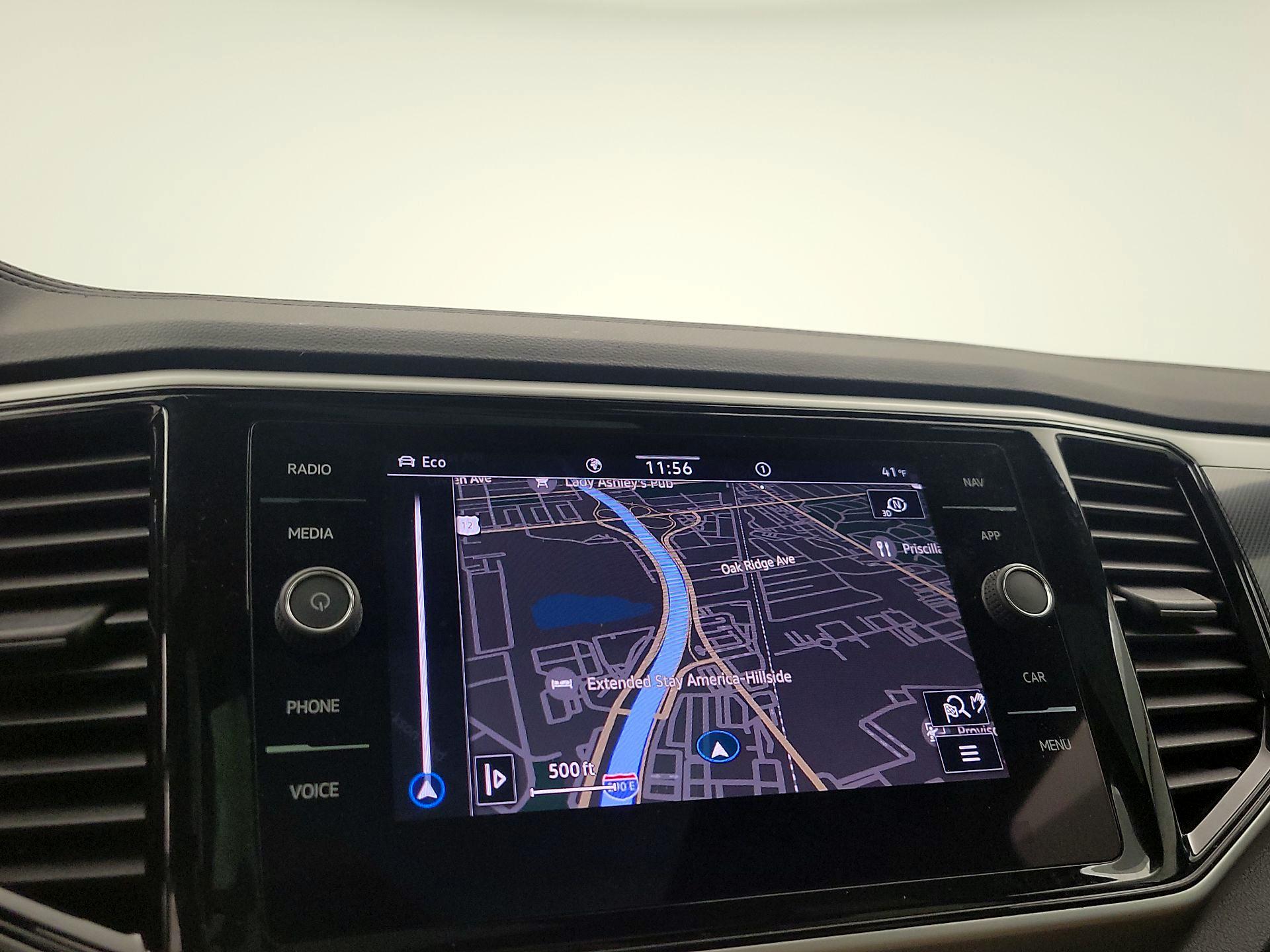 Thumbnail: 2023 Volkswagen Atlas - 14