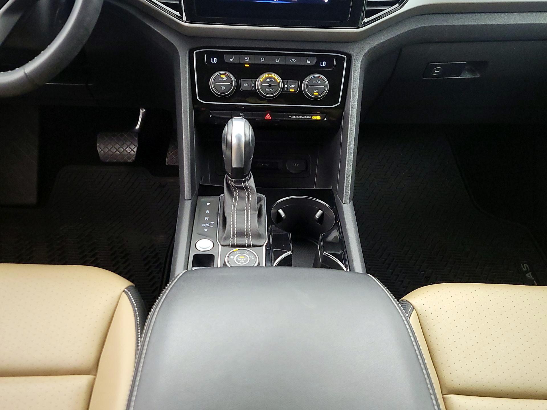 Thumbnail: 2023 Volkswagen Atlas - 18