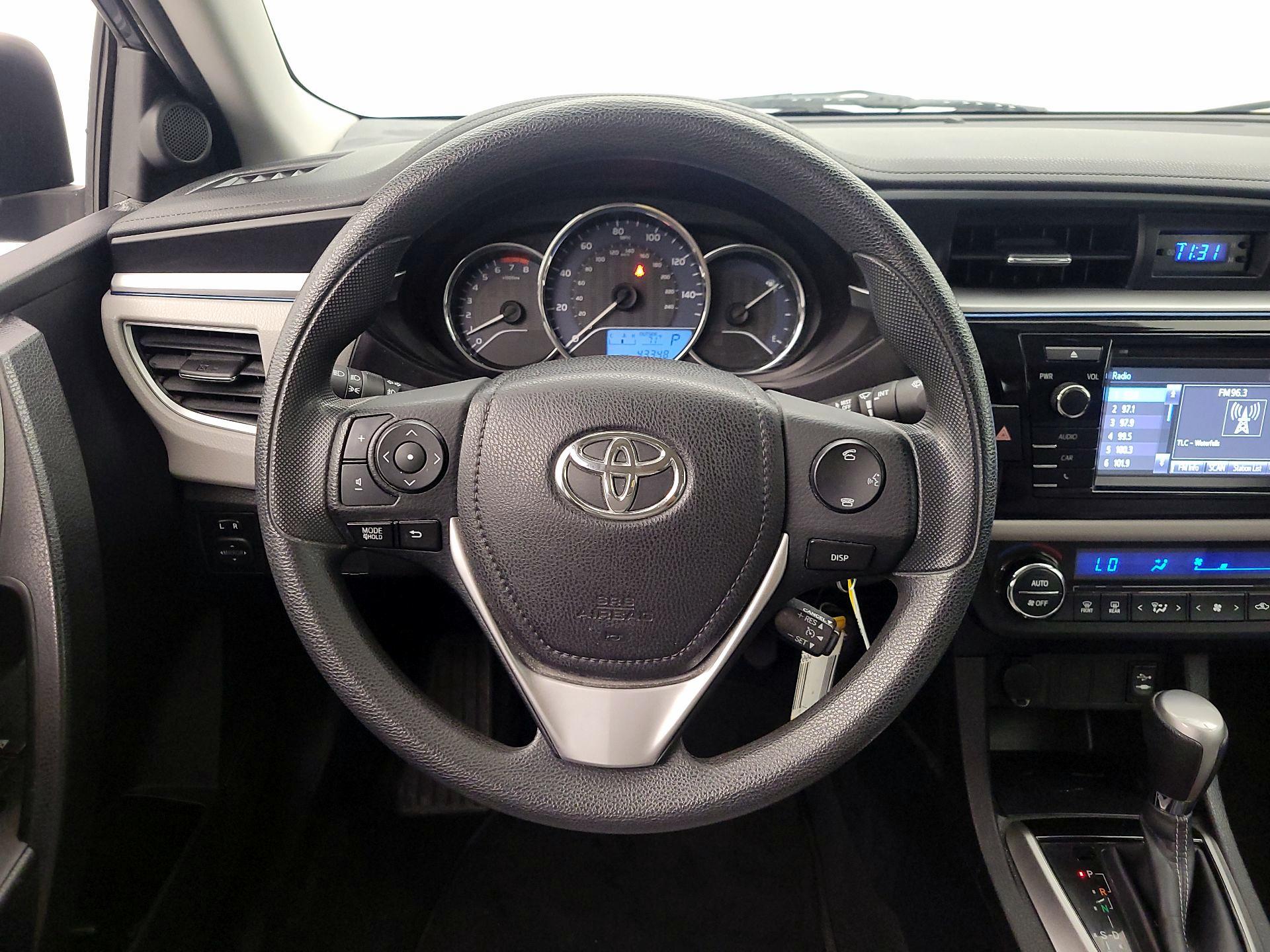 Thumbnail: 2014 Toyota Corolla - 10