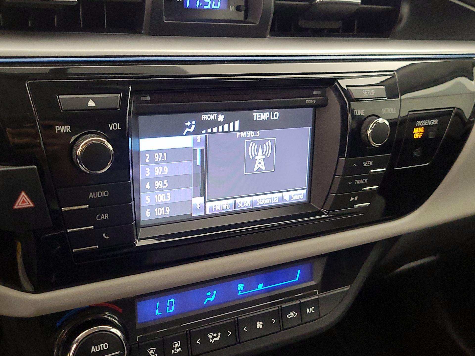 Thumbnail: 2014 Toyota Corolla - 15