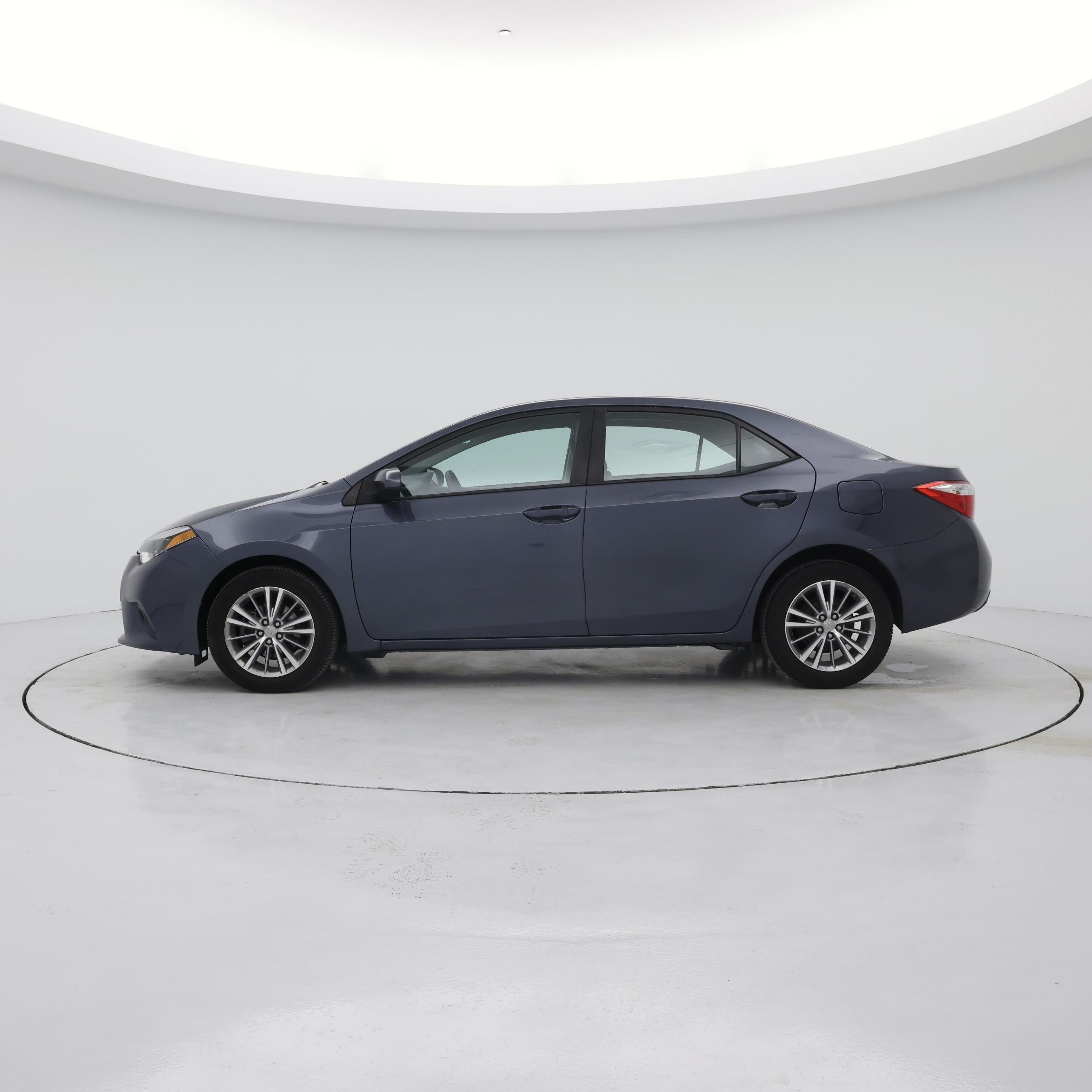 Thumbnail: 2014 Toyota Corolla - 3