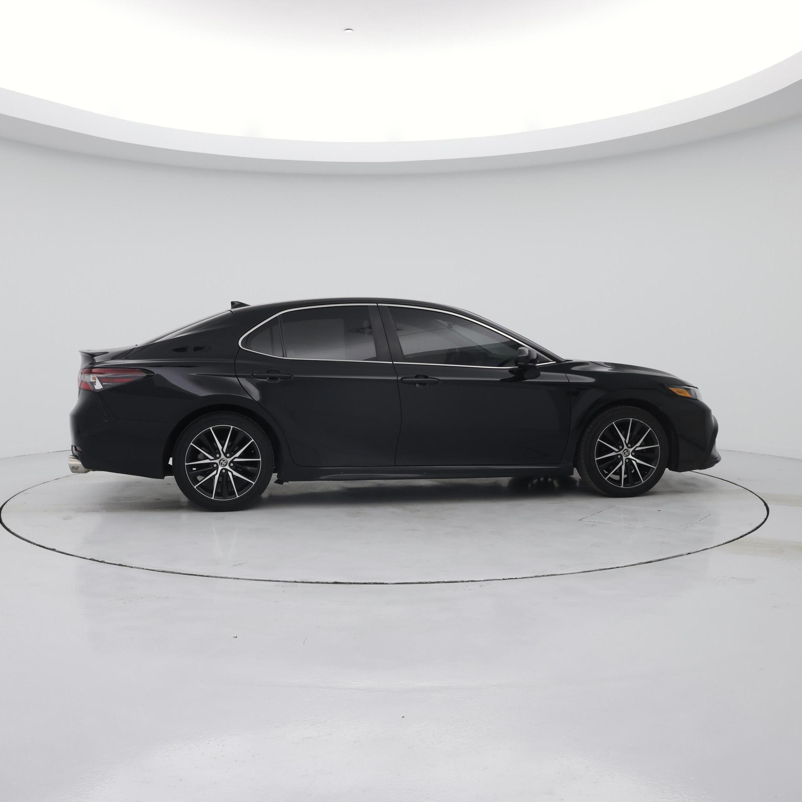 Thumbnail: 2021 Toyota Camry - 7