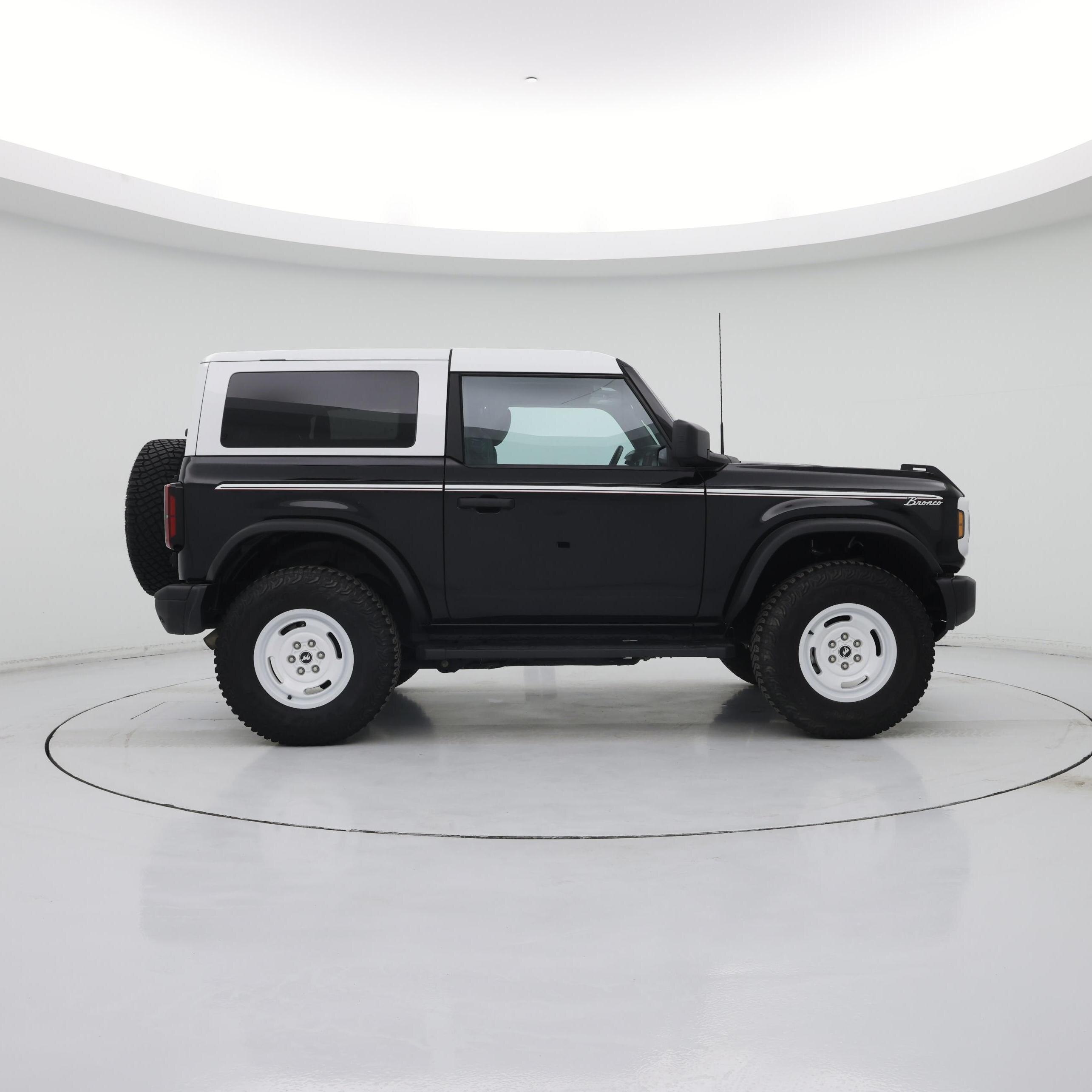 Thumbnail: 2023 Ford Bronco - 7