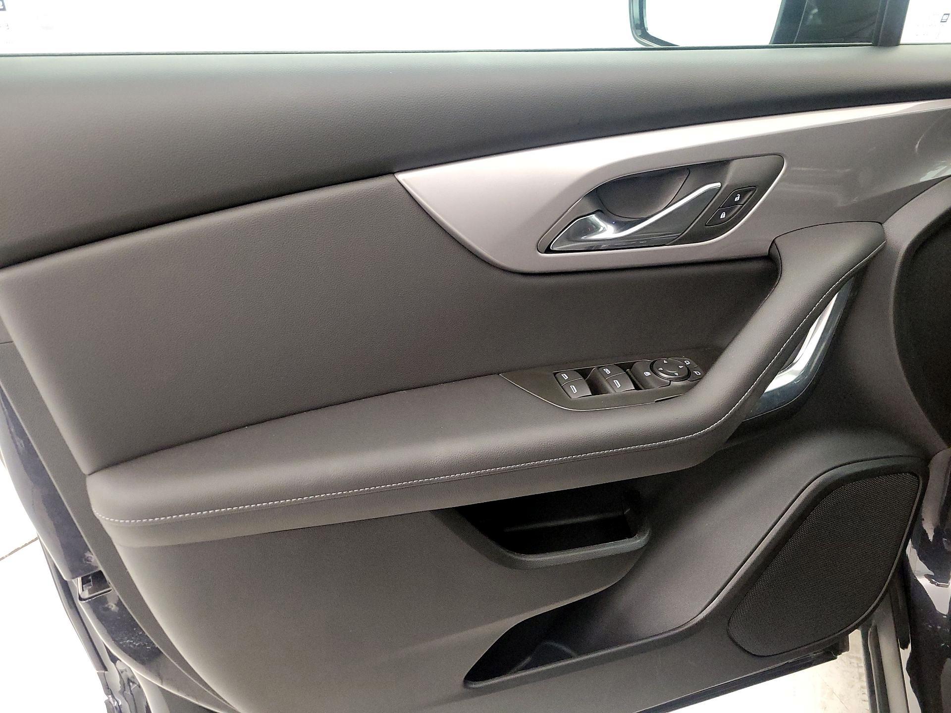 Thumbnail: 2022 Chevrolet Blazer - 12