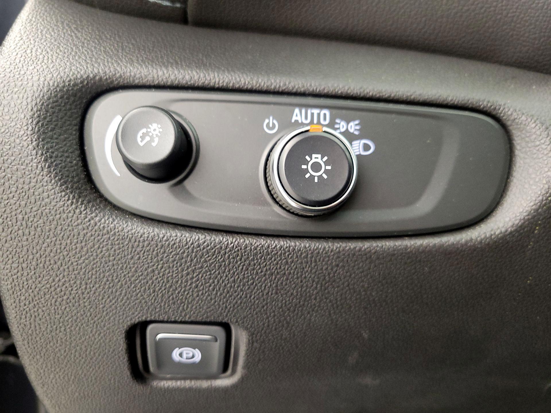 Thumbnail: 2022 Chevrolet Blazer - 13