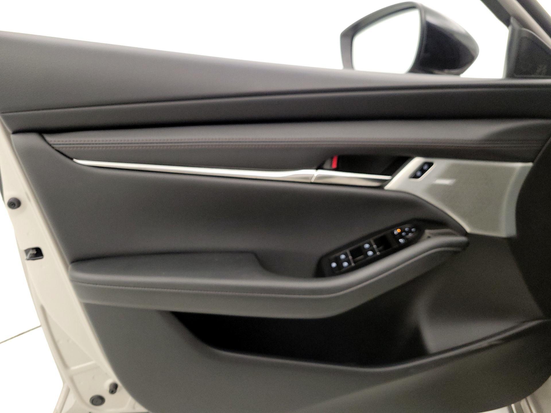 Thumbnail: 2025 Mazda Mazda3 - 12