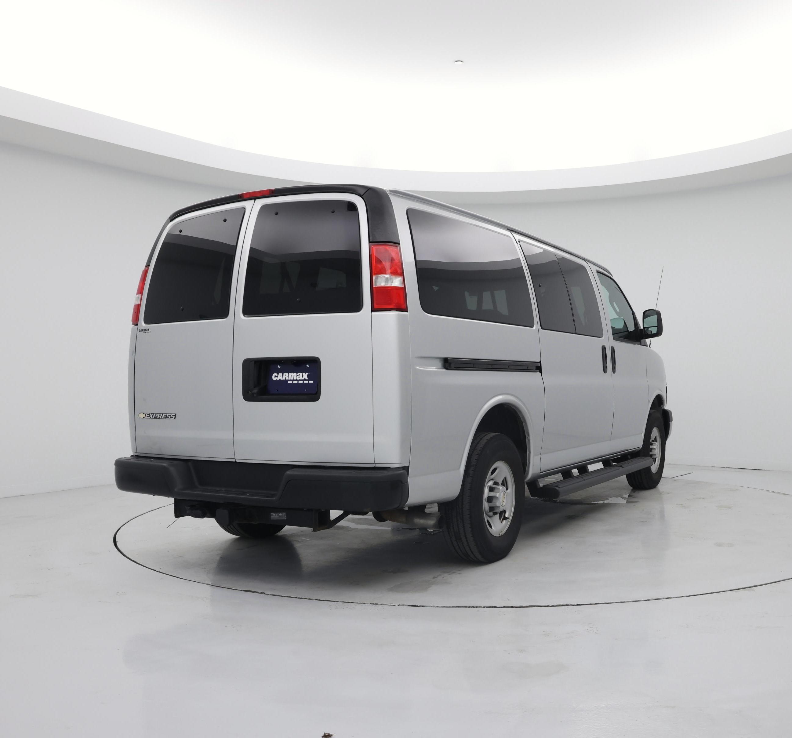 Thumbnail: 2022 Chevrolet Express - 8