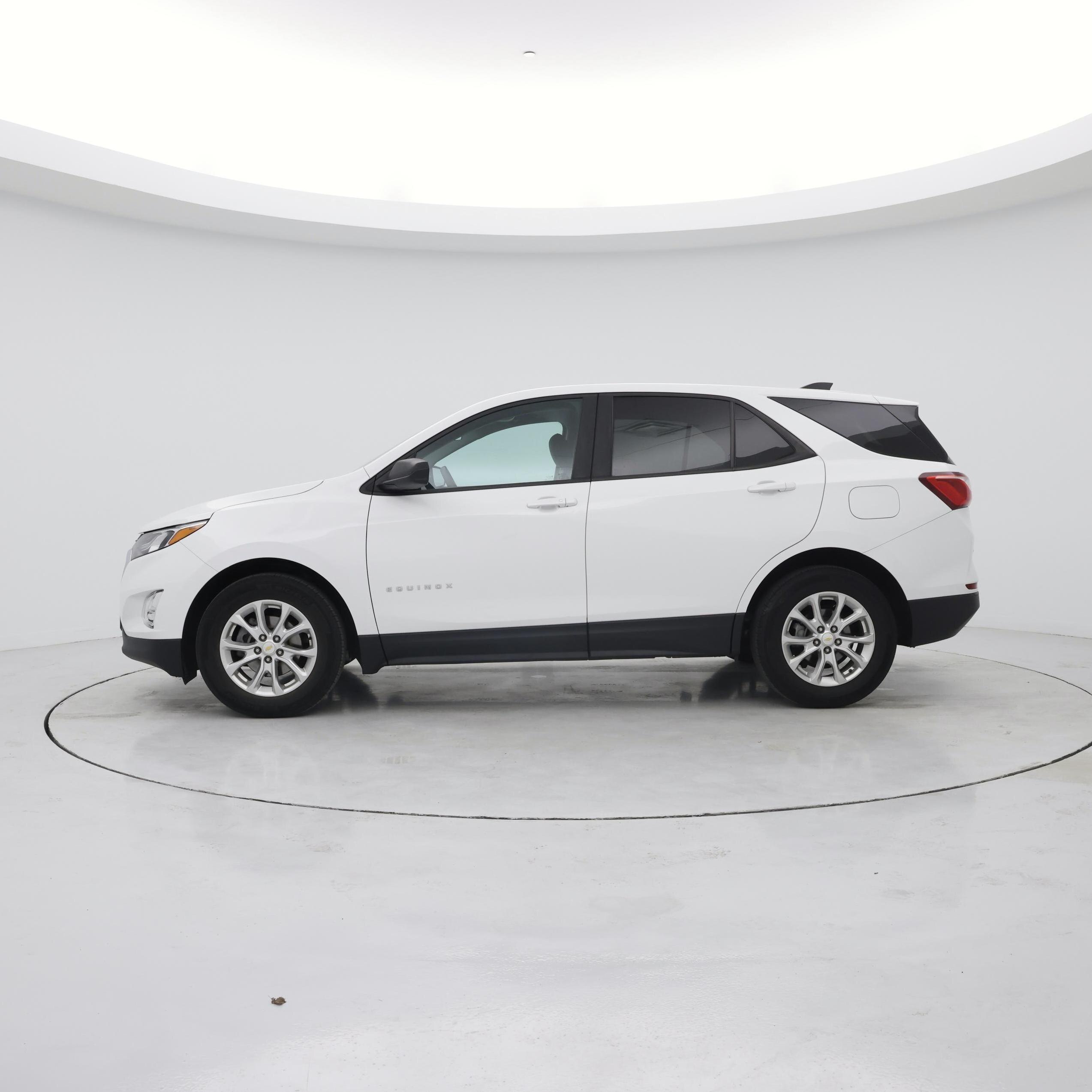 Thumbnail: 2020 Chevrolet Equinox - 3