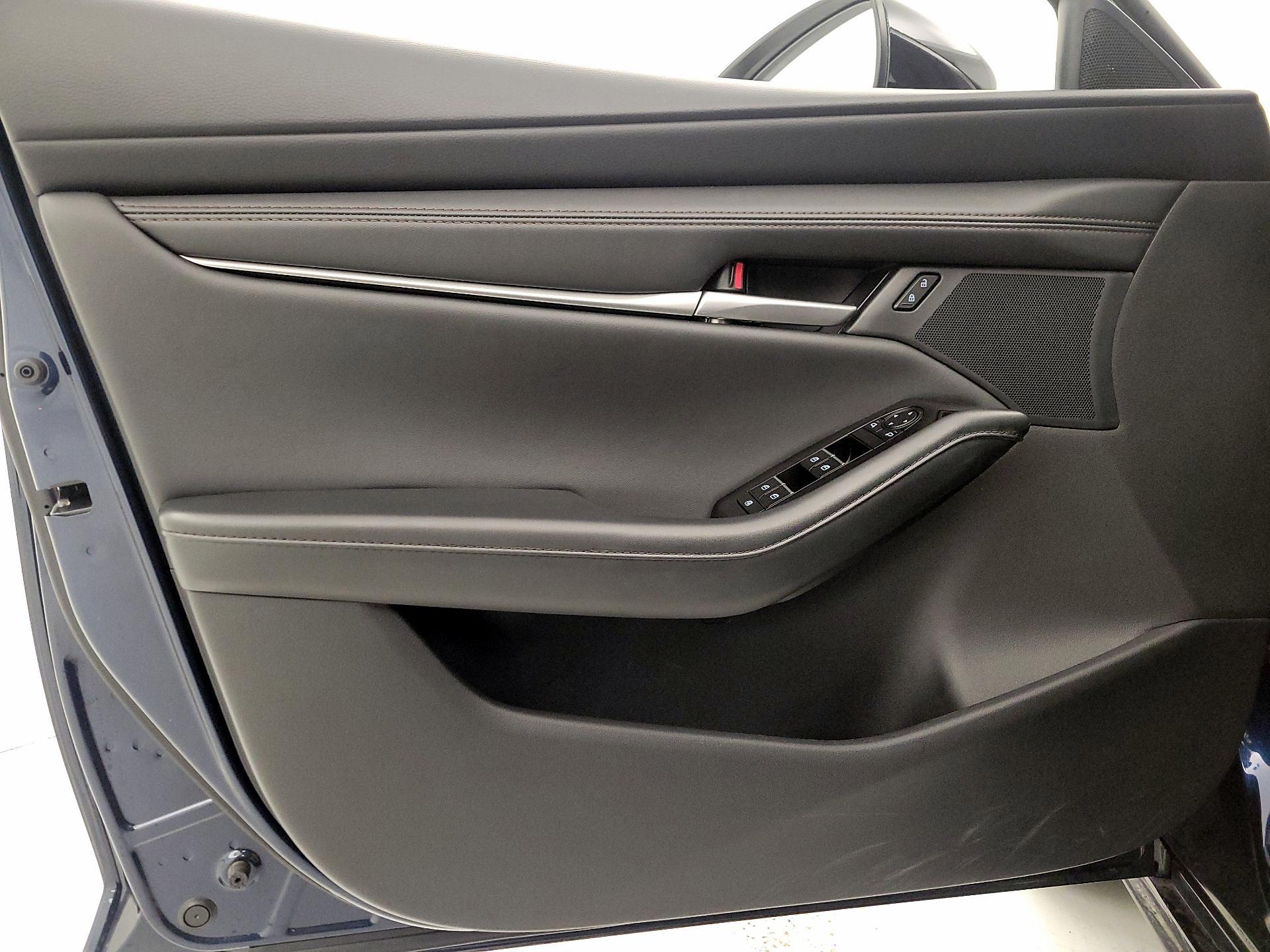 Thumbnail: 2025 Mazda Mazda3 - 12