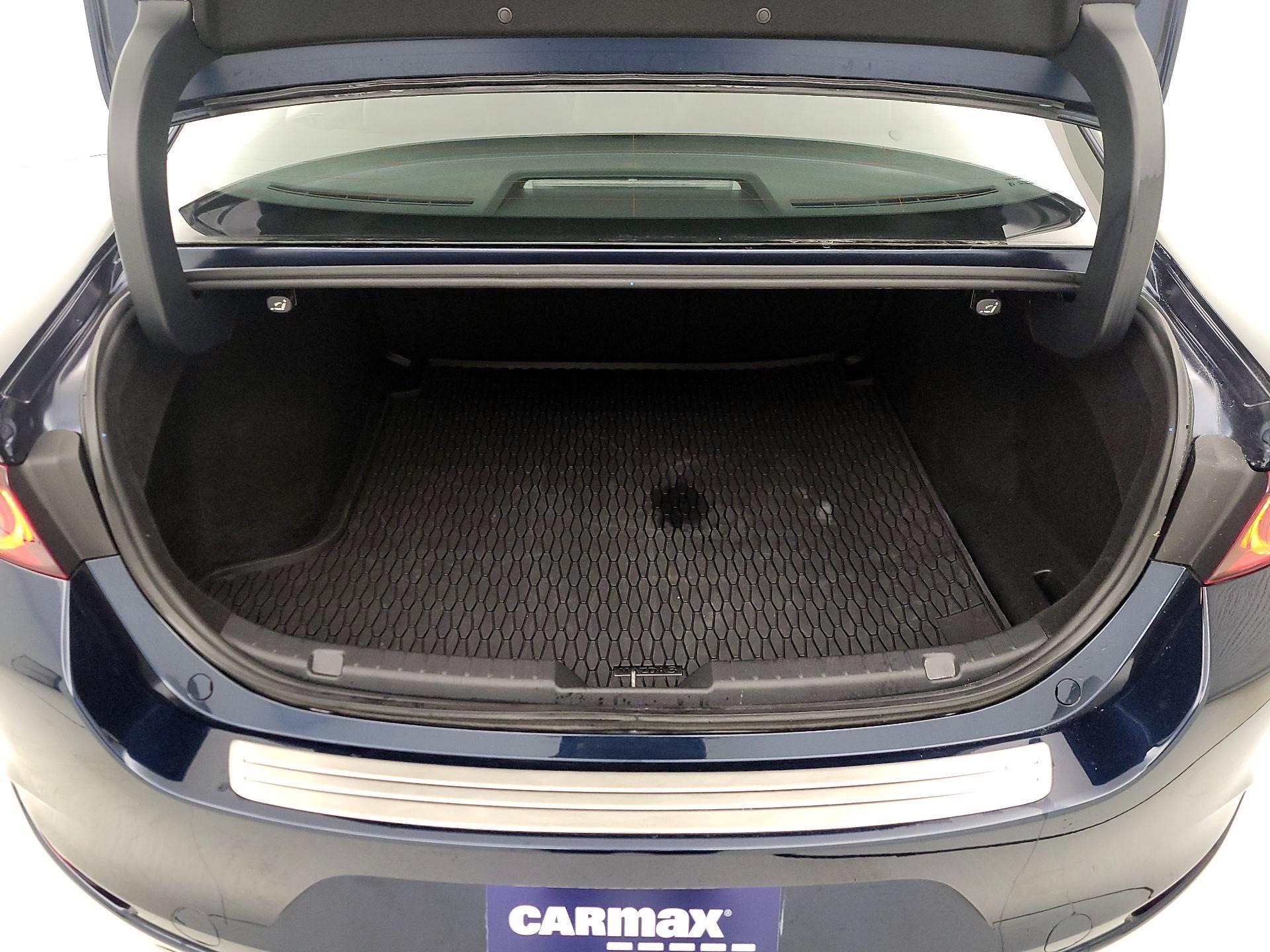 Thumbnail: 2025 Mazda Mazda3 - 19