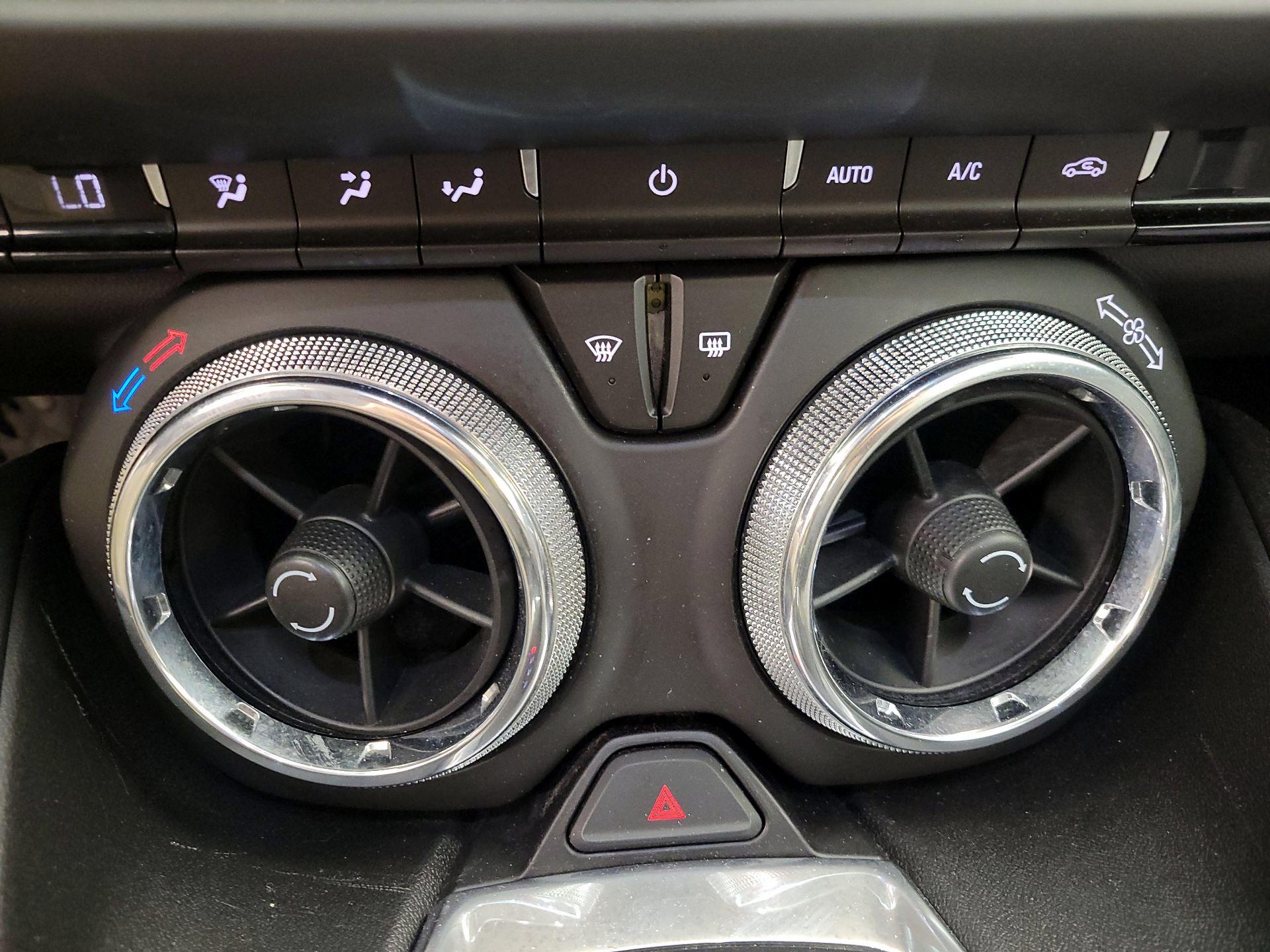 Thumbnail: 2017 Chevrolet Camaro - 15