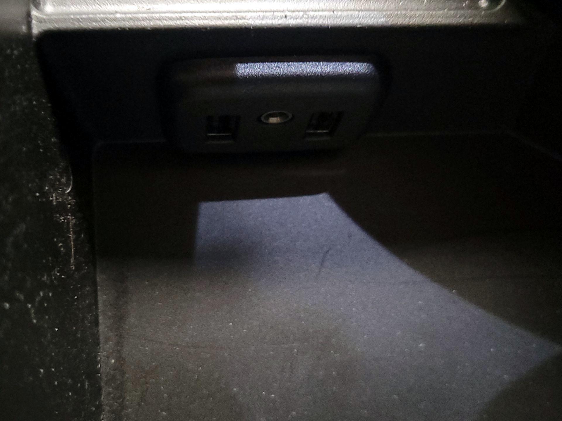 Thumbnail: 2017 Chevrolet Camaro - 17