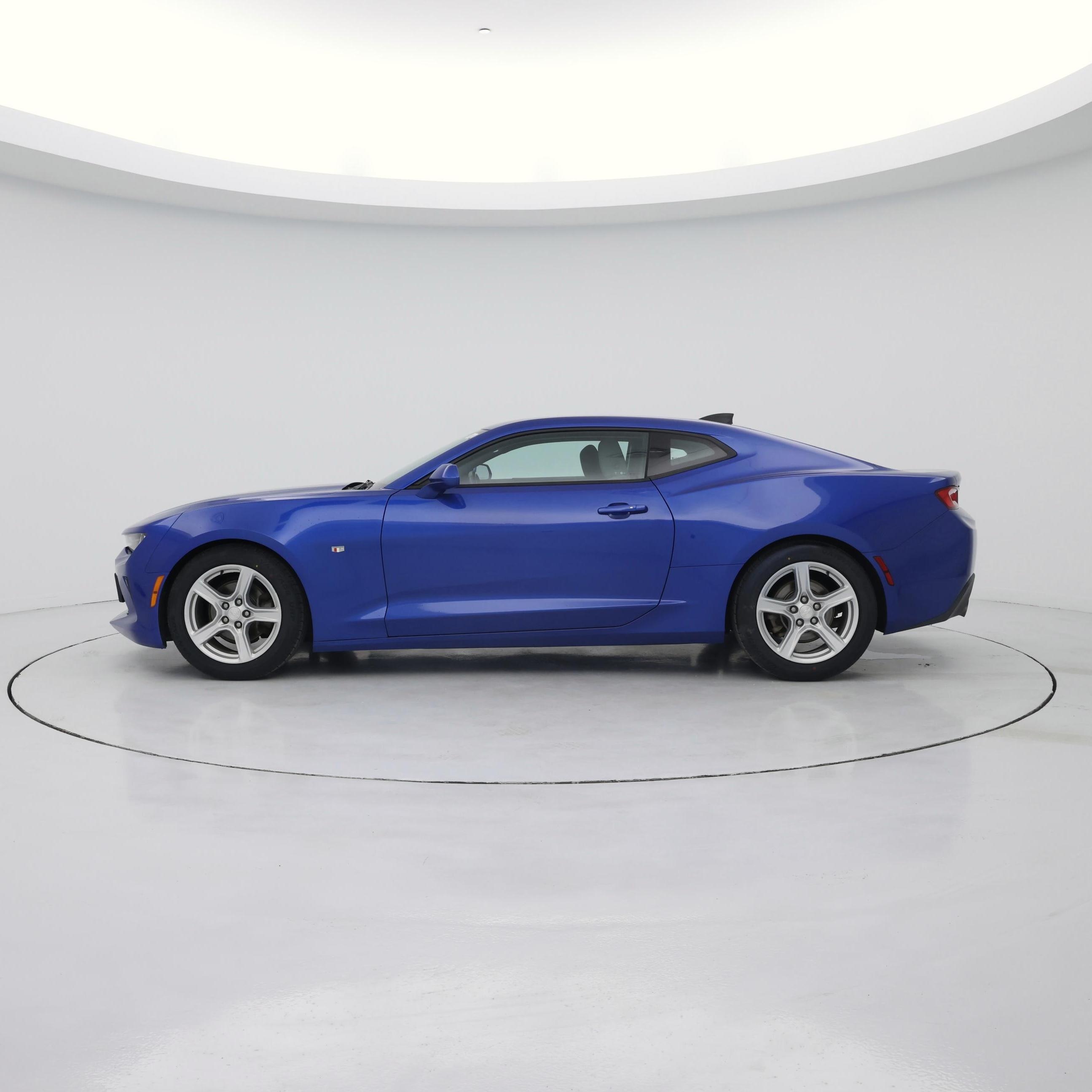 Thumbnail: 2017 Chevrolet Camaro - 3