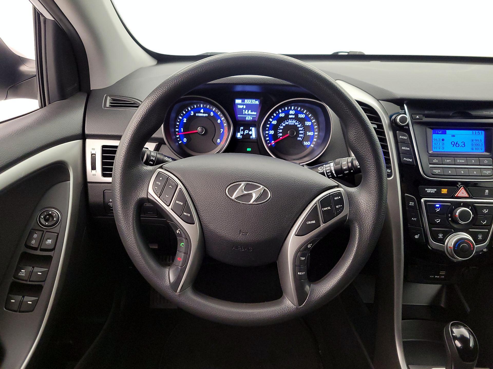 Thumbnail: 2014 Hyundai Elantra - 10