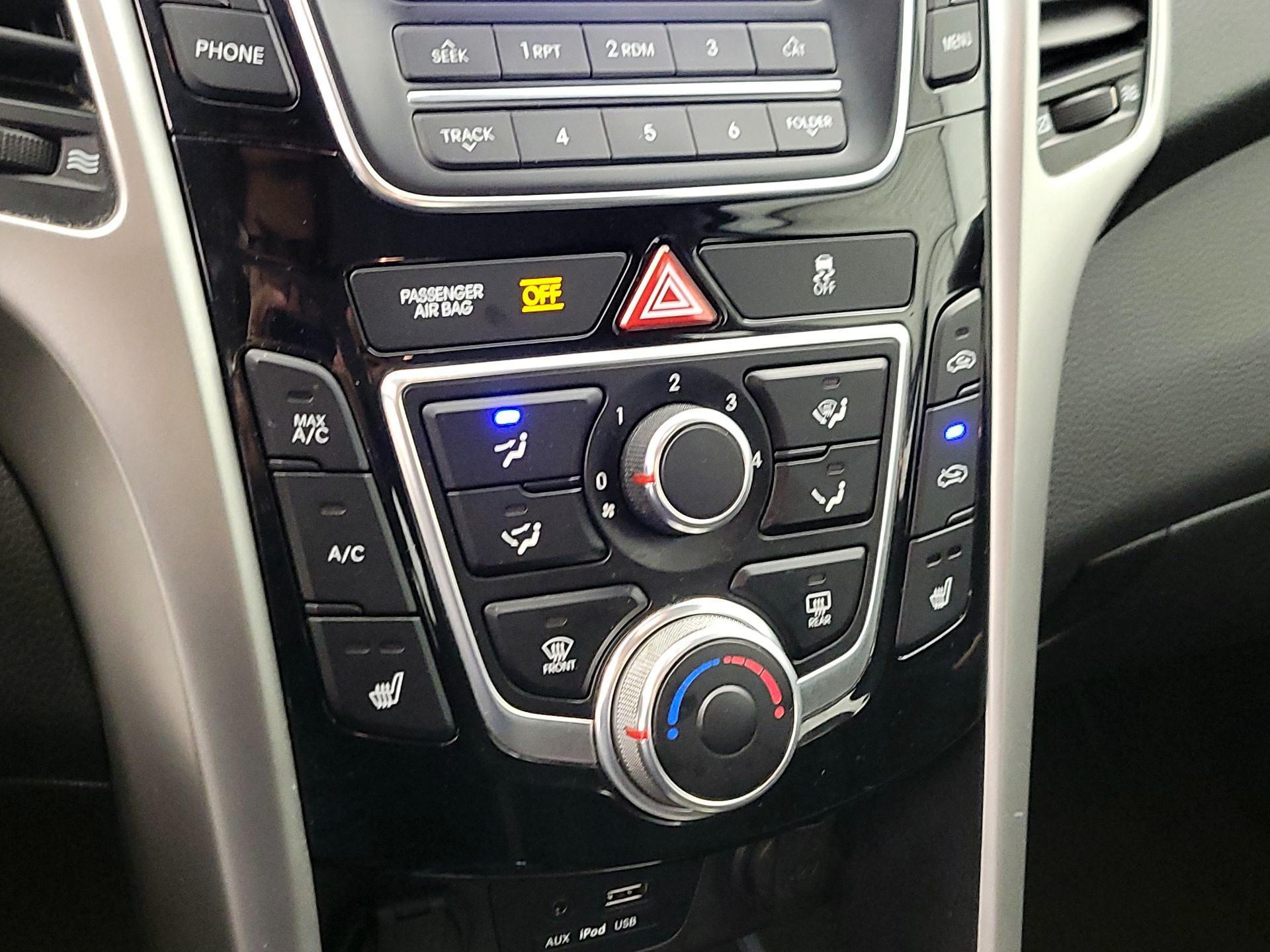 Thumbnail: 2014 Hyundai Elantra - 15