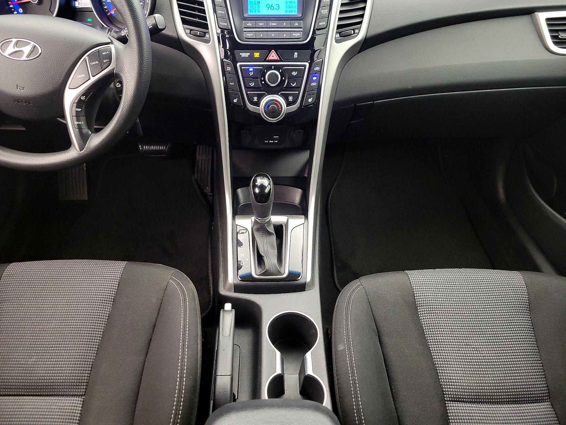 Thumbnail: 2014 Hyundai Elantra - 16