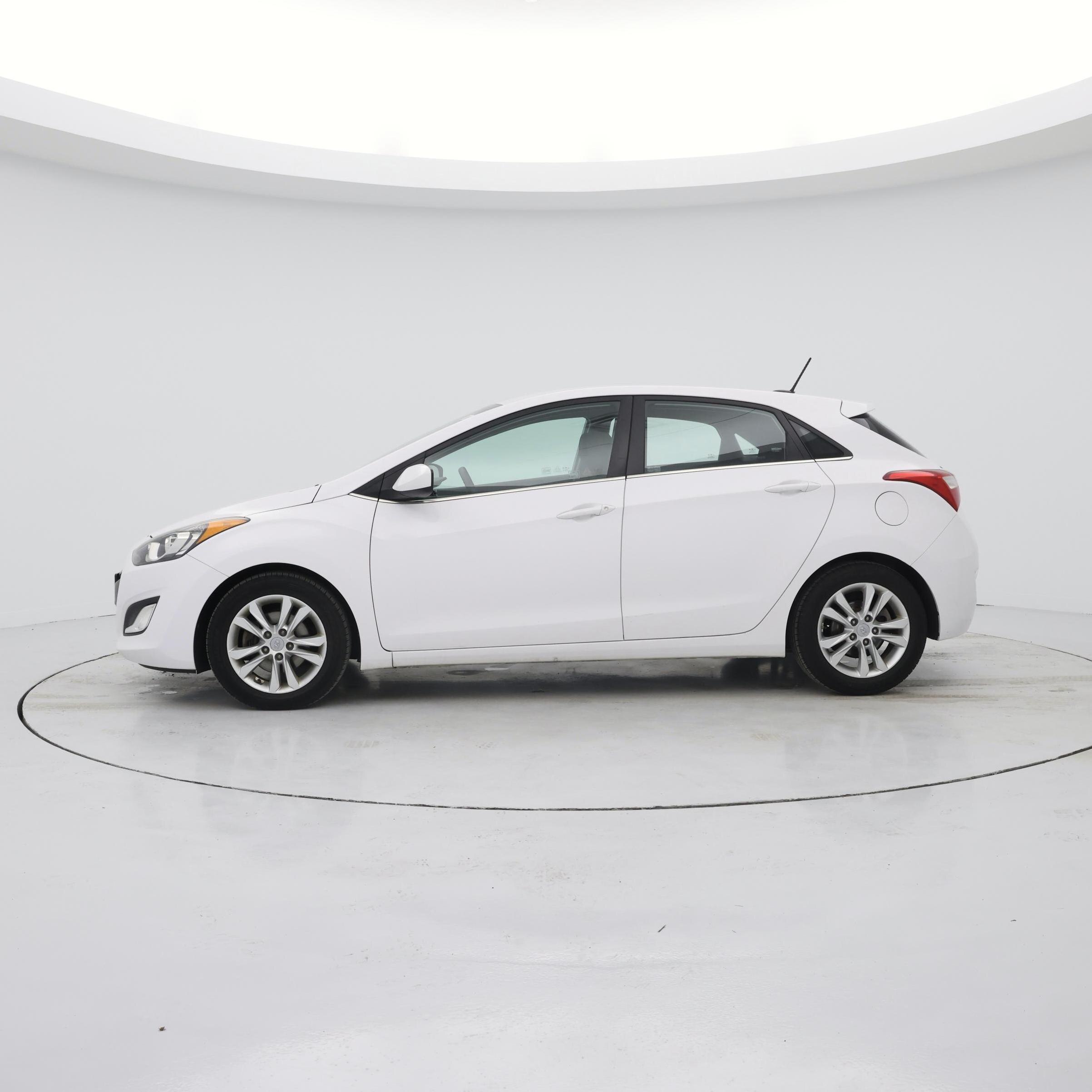 Thumbnail: 2014 Hyundai Elantra - 3