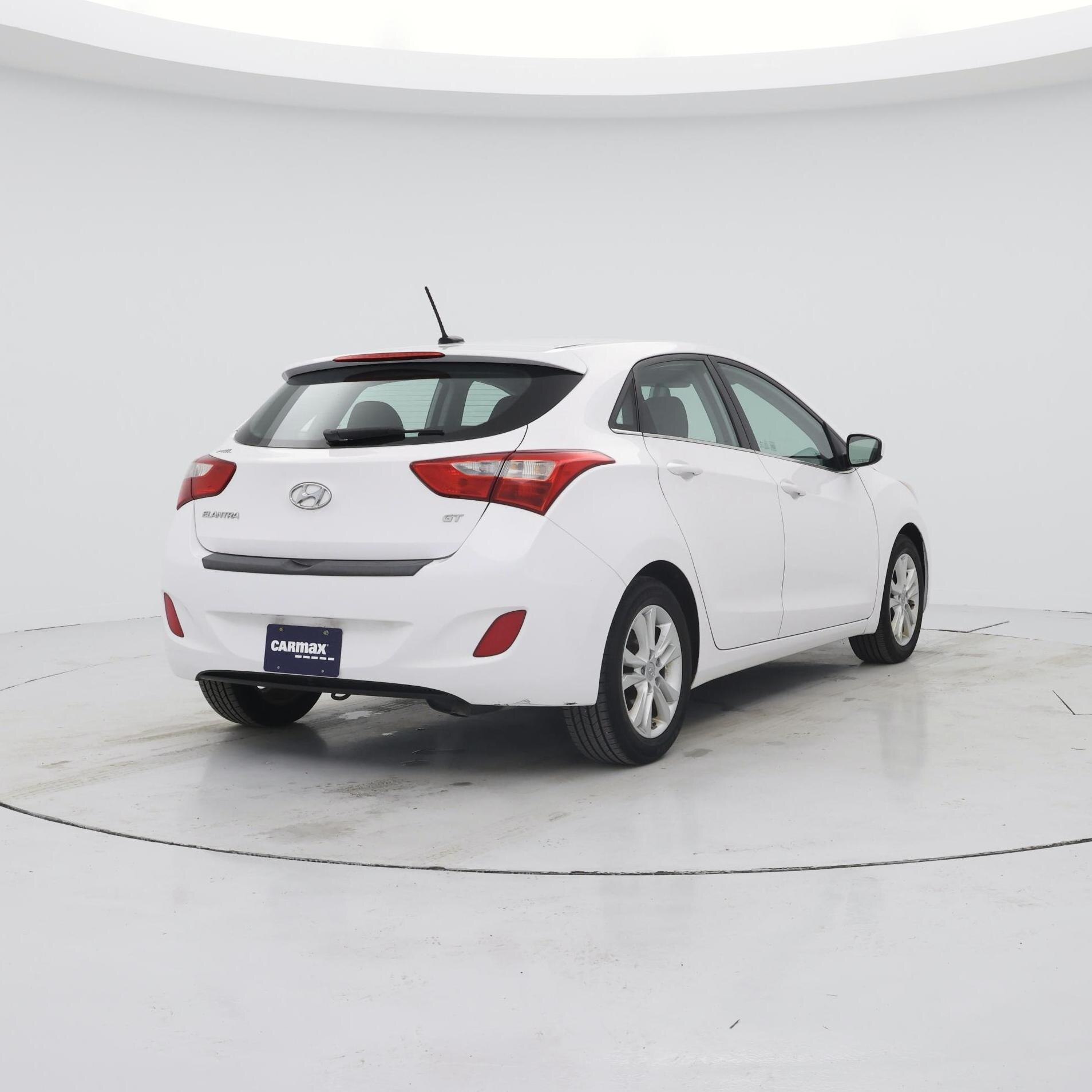 Thumbnail: 2014 Hyundai Elantra - 8