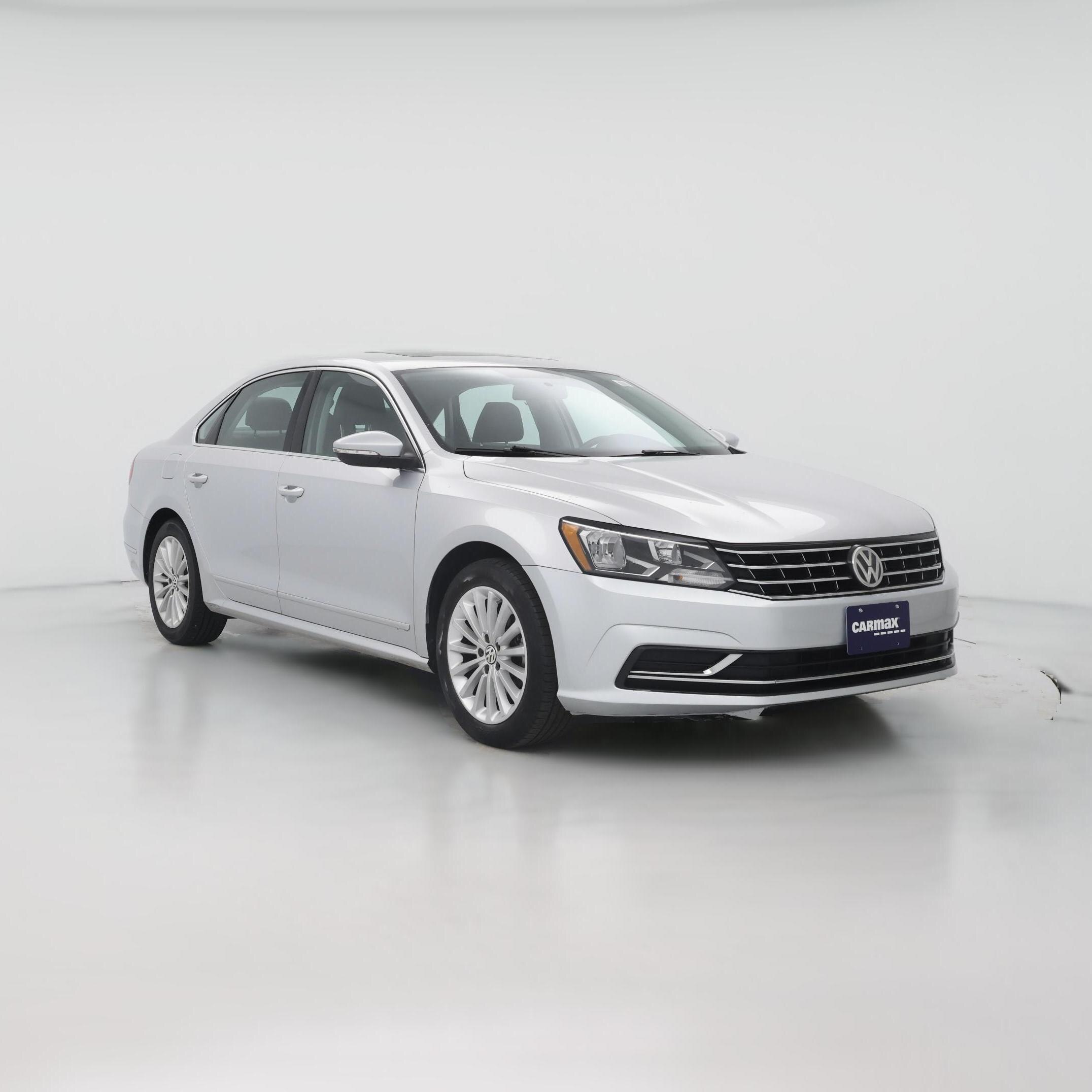 Thumbnail: 2016 Volkswagen Passat - 1