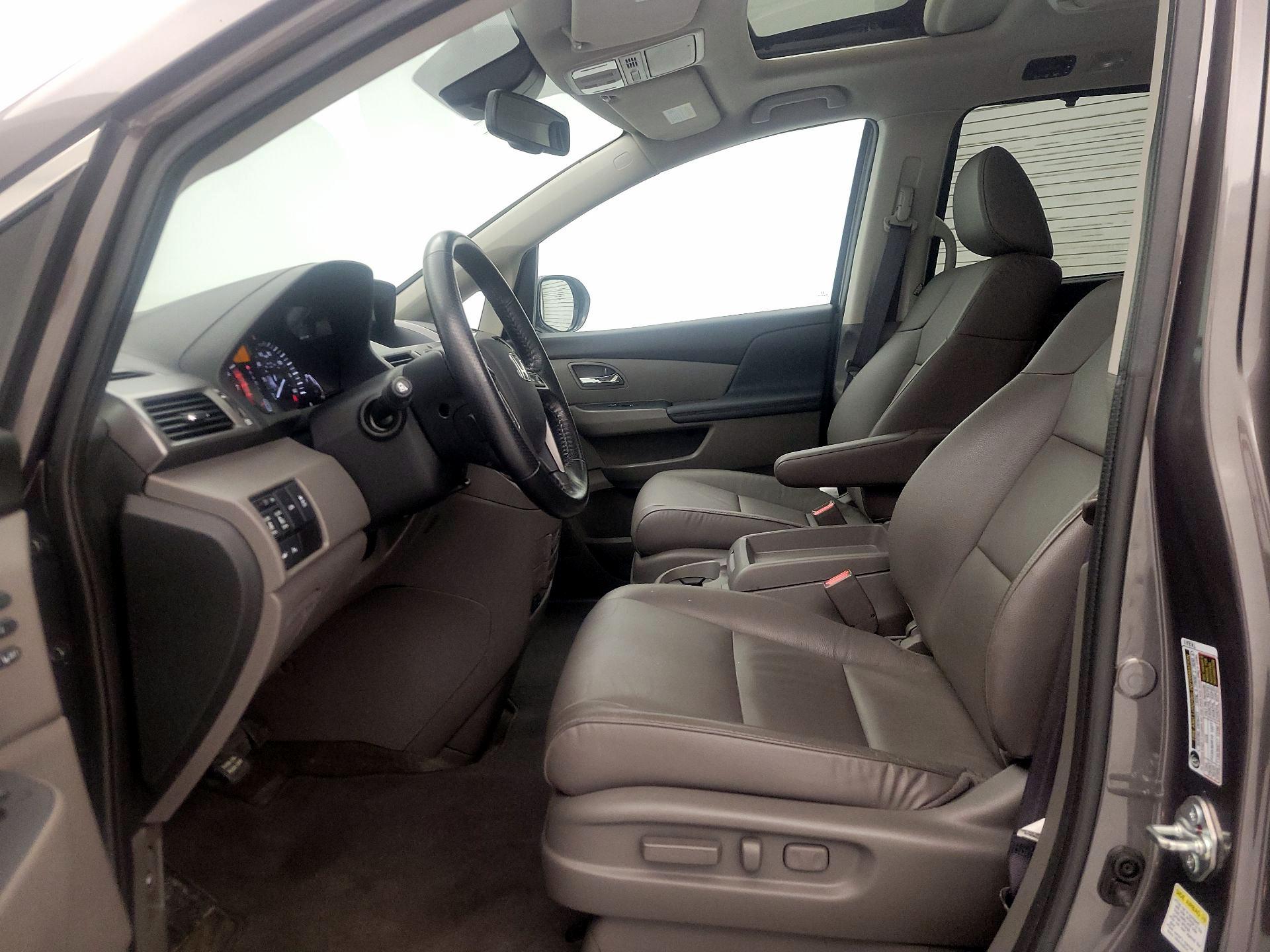 Thumbnail: 2015 Honda Odyssey - 11