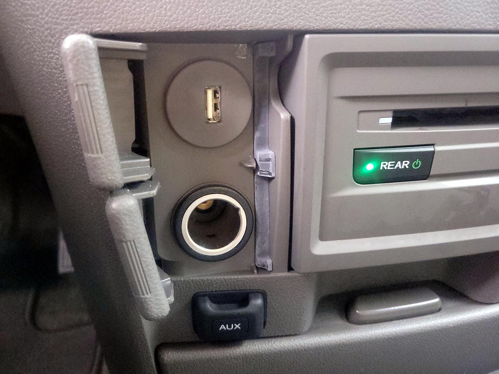 Thumbnail: 2015 Honda Odyssey - 19