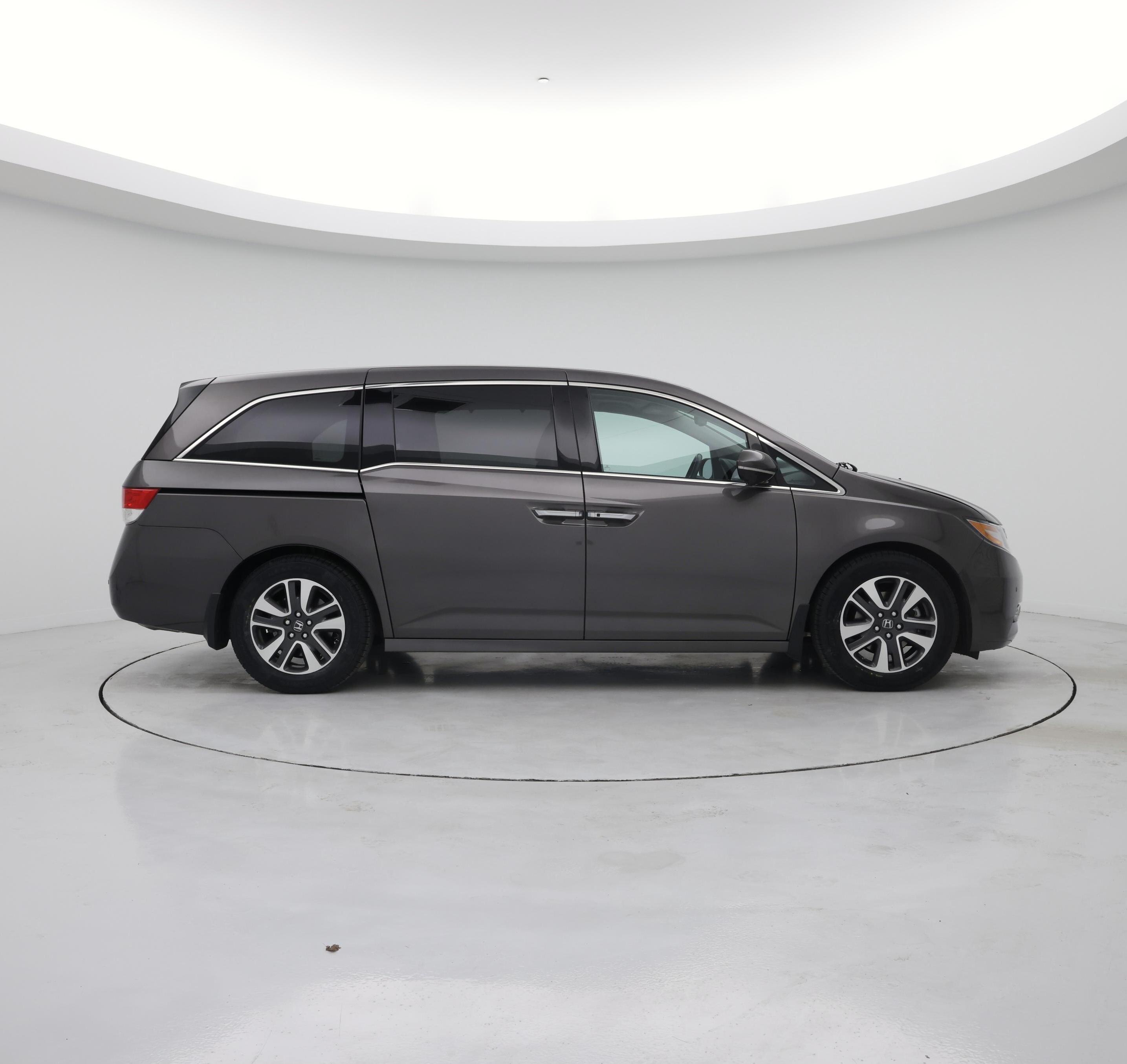 Thumbnail: 2015 Honda Odyssey - 7