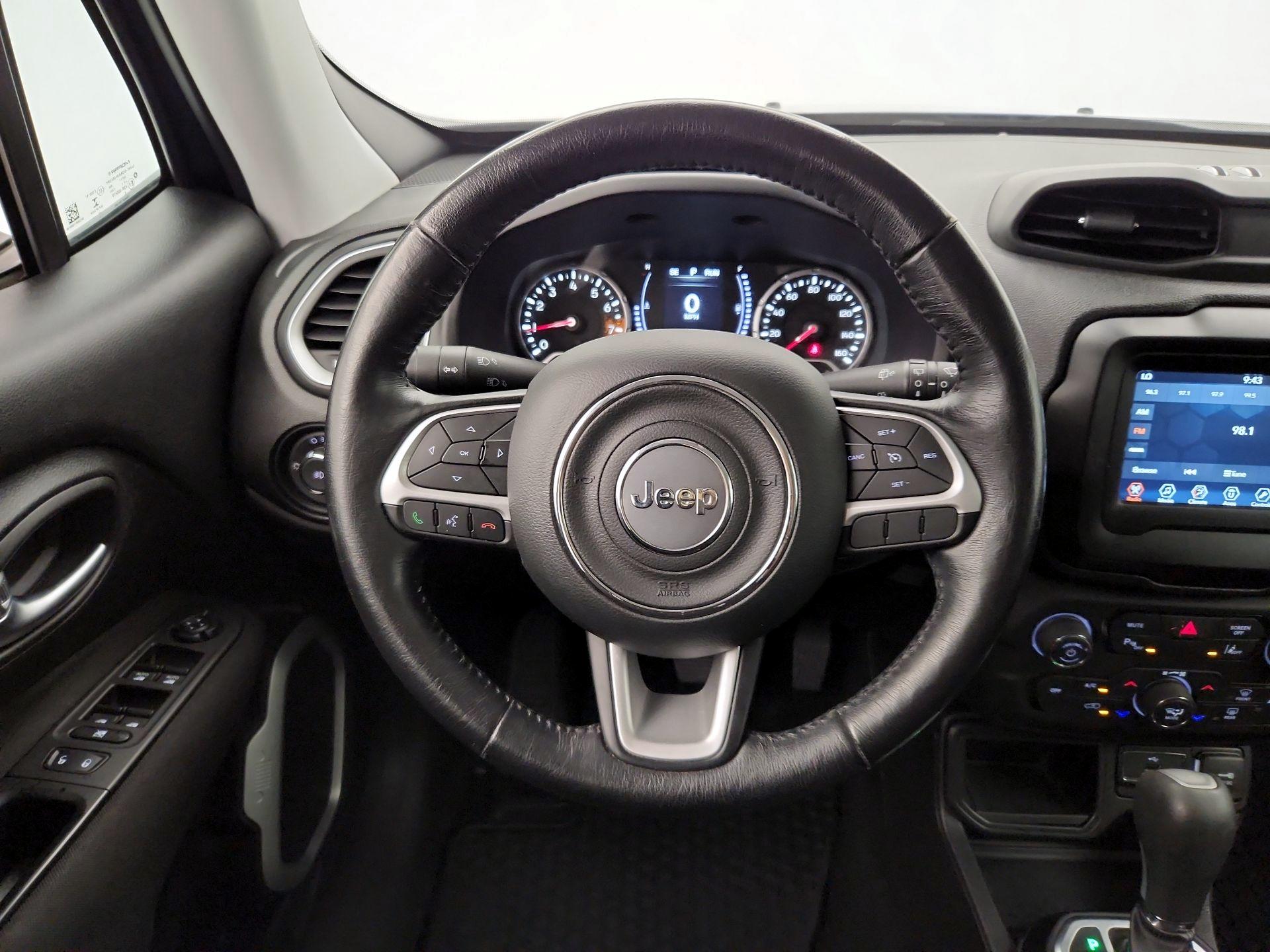 Thumbnail: 2018 Jeep Renegade - 10