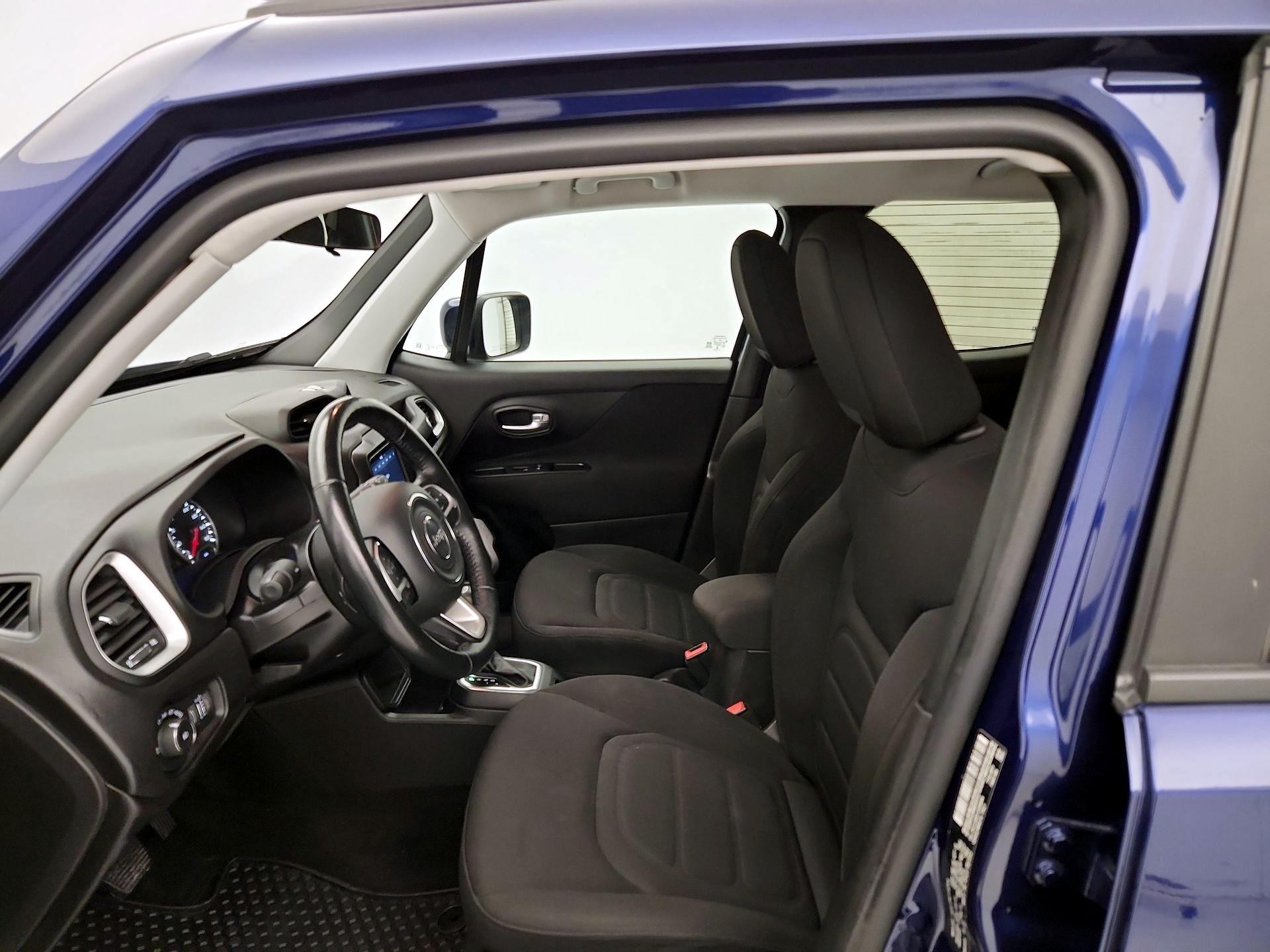 Thumbnail: 2018 Jeep Renegade - 11