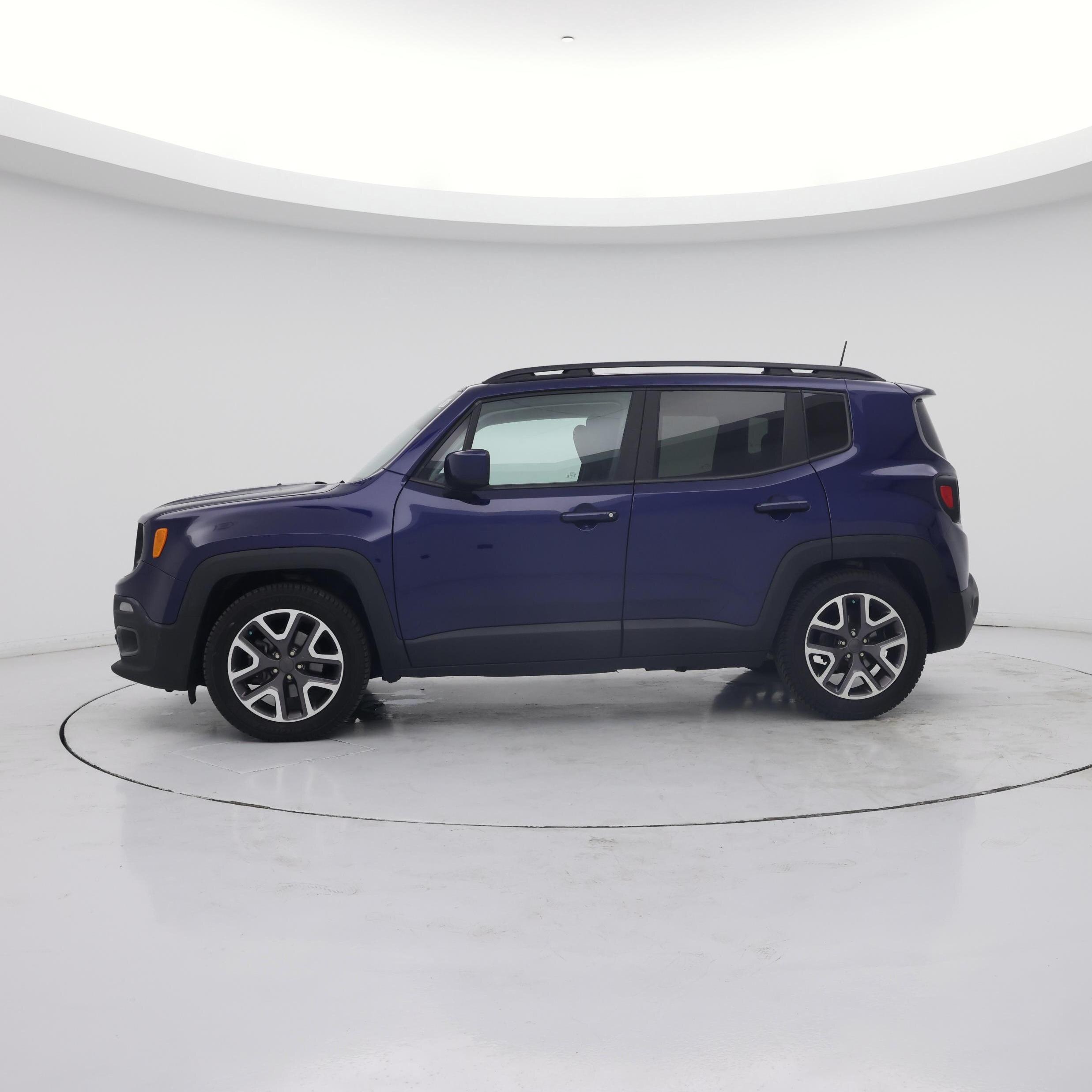 Thumbnail: 2018 Jeep Renegade - 3