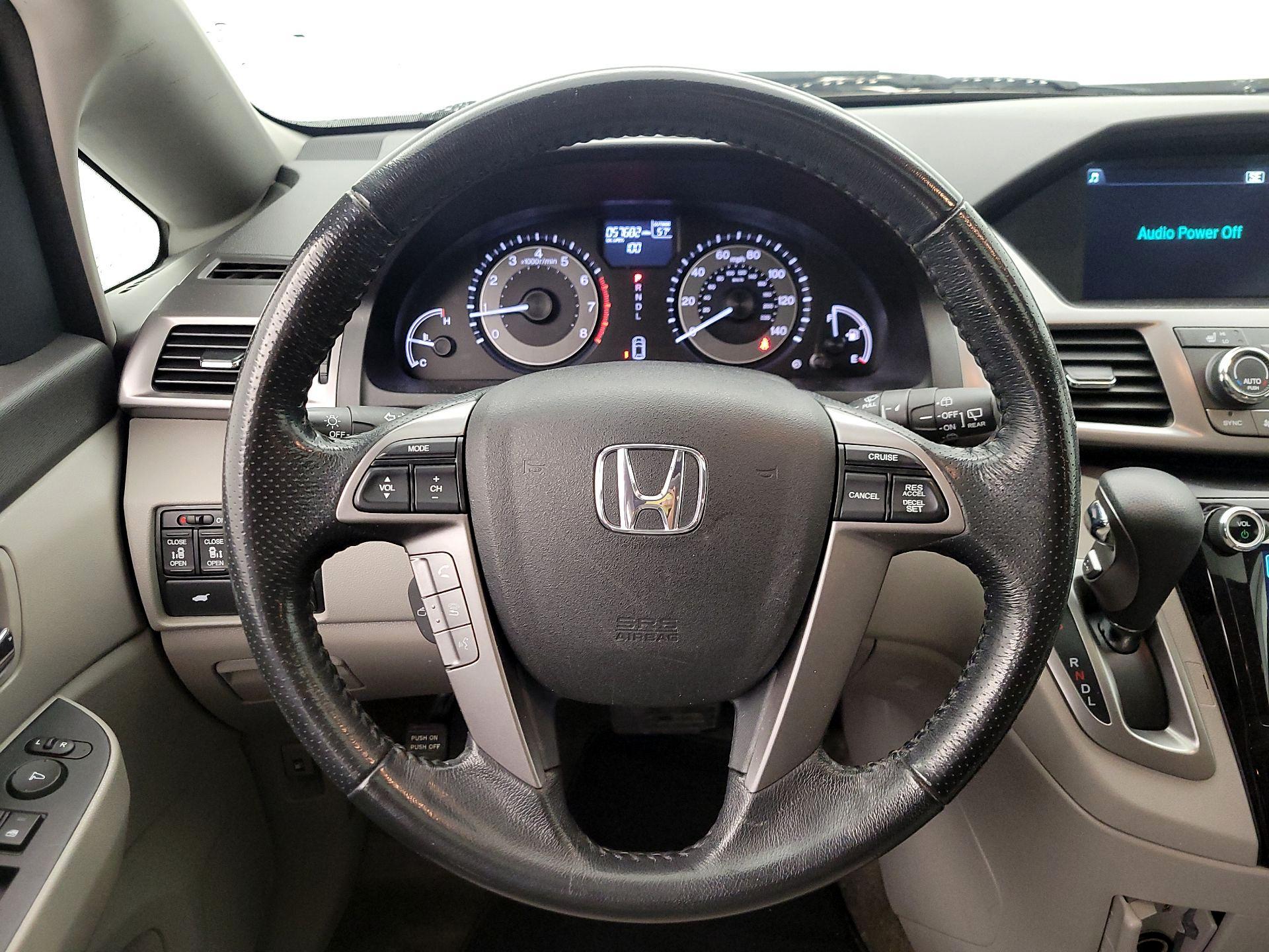 Thumbnail: 2015 Honda Odyssey - 10