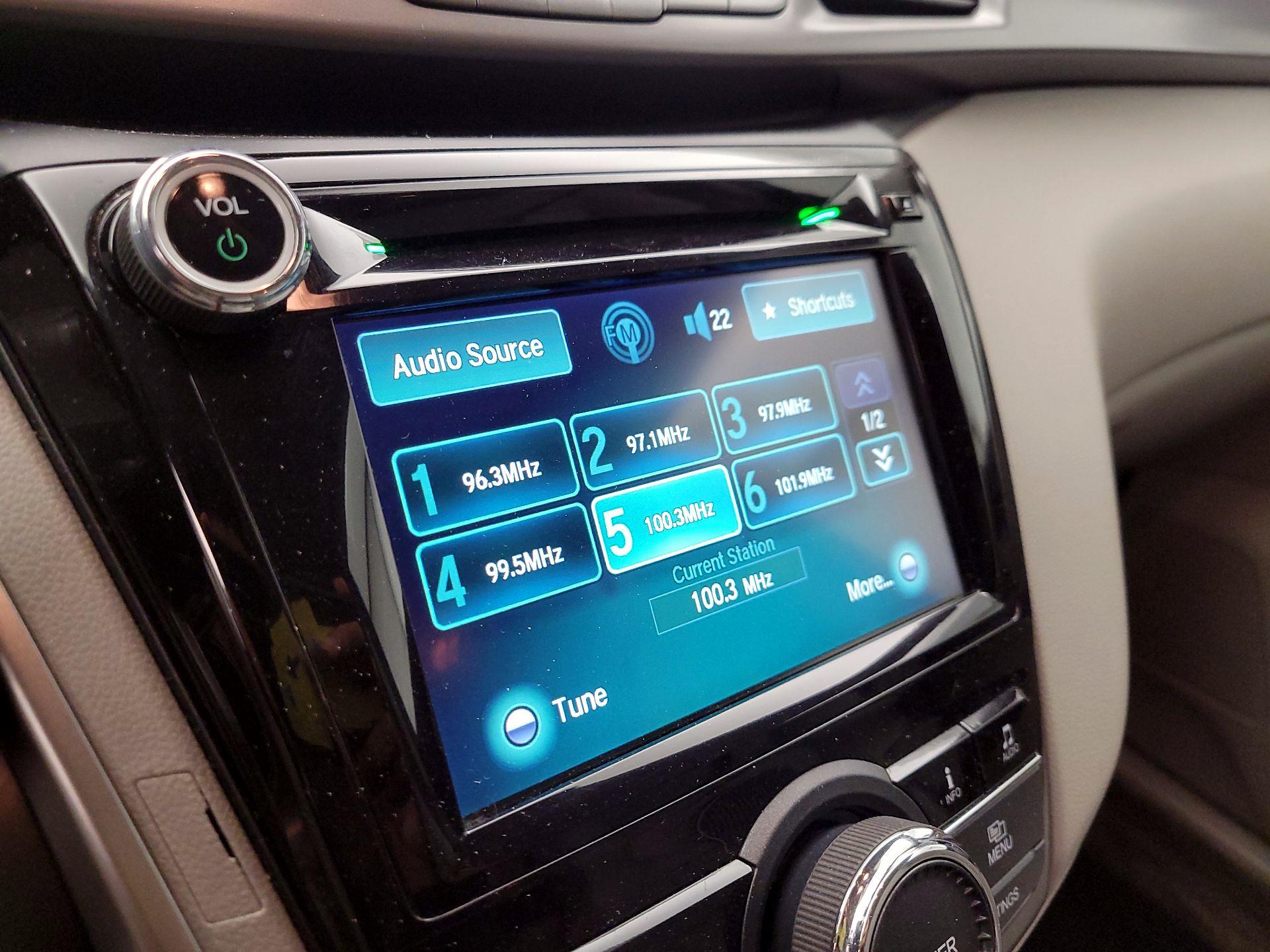 Thumbnail: 2015 Honda Odyssey - 15