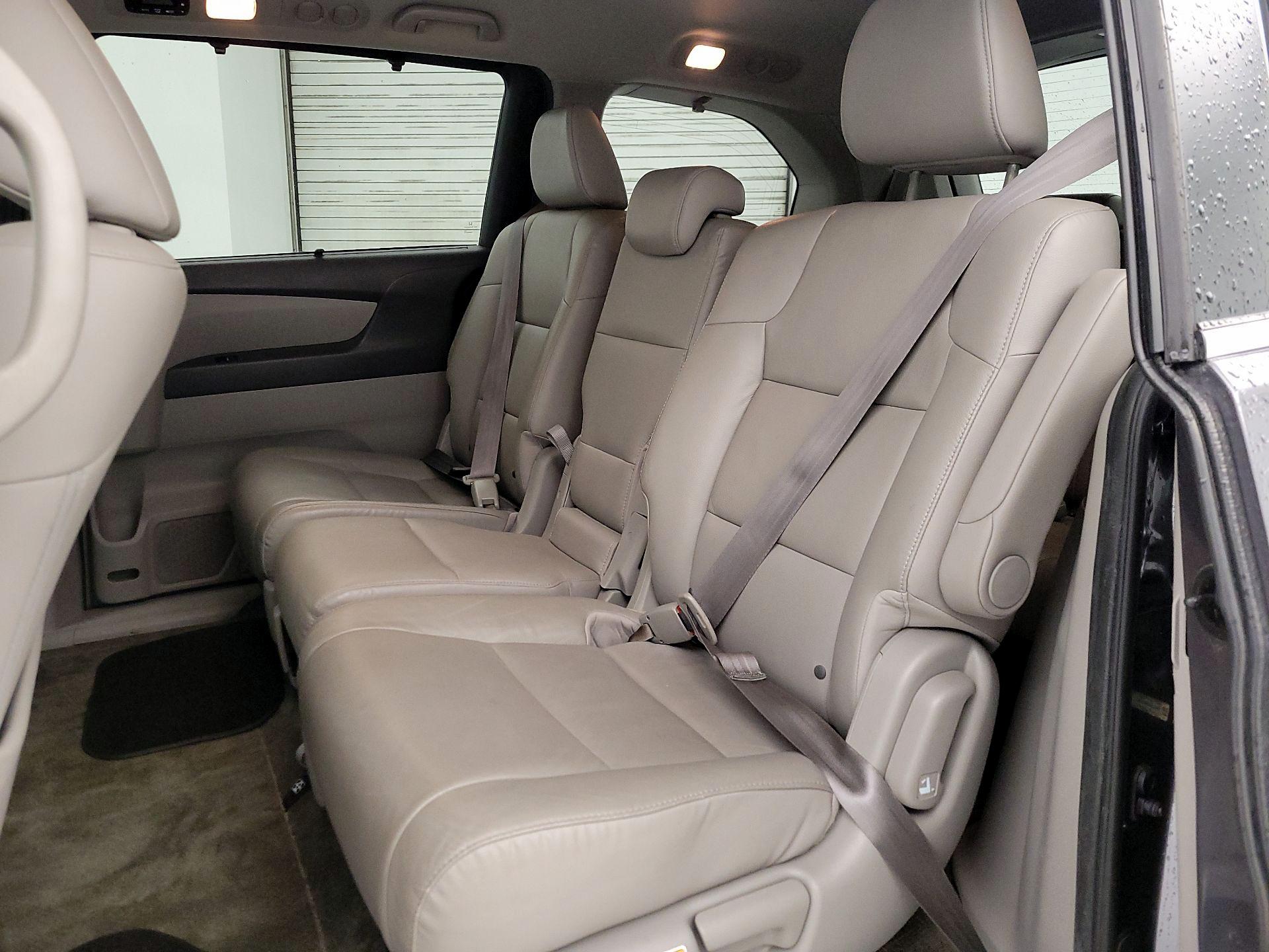 Thumbnail: 2015 Honda Odyssey - 20