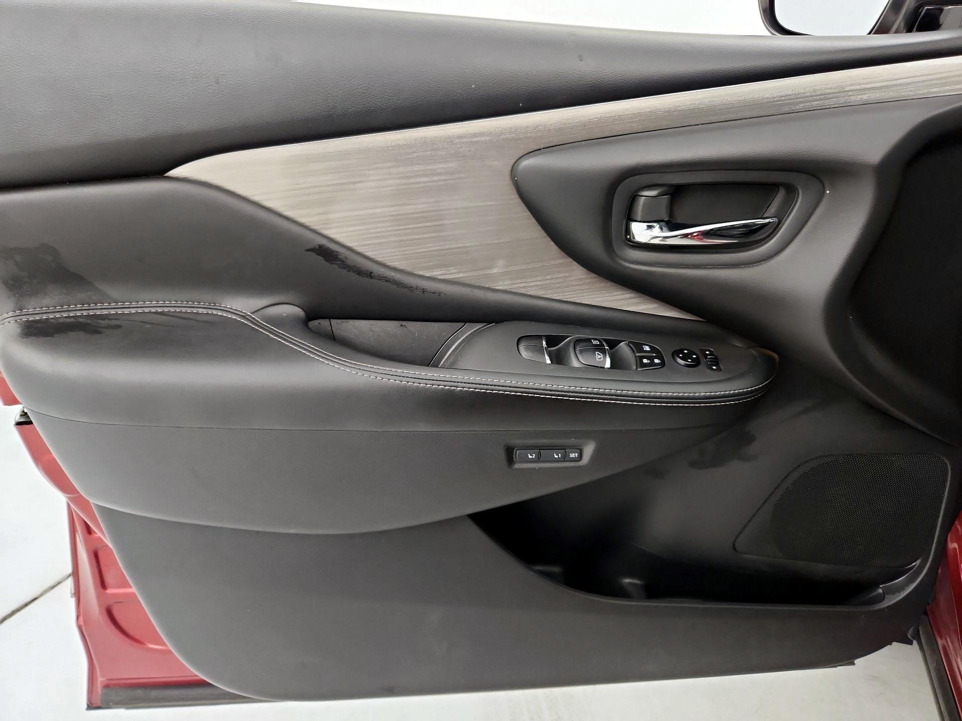 Thumbnail: 2016 Nissan Murano - 12