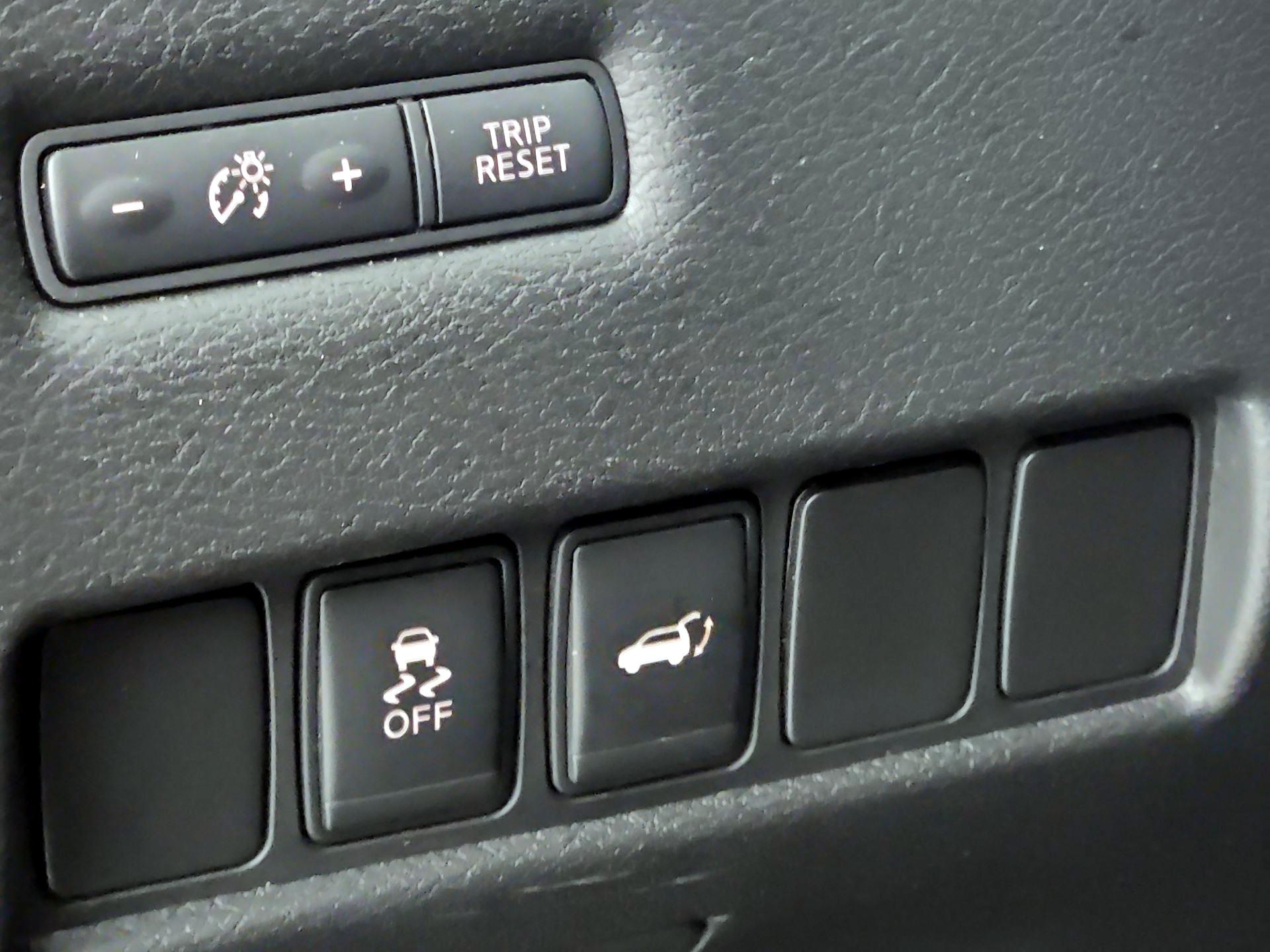 Thumbnail: 2016 Nissan Murano - 13