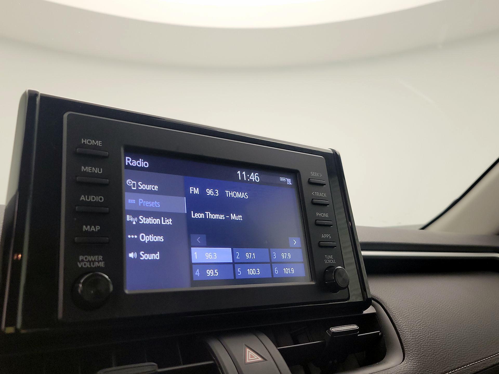 Thumbnail: 2019 Toyota RAV4 - 15