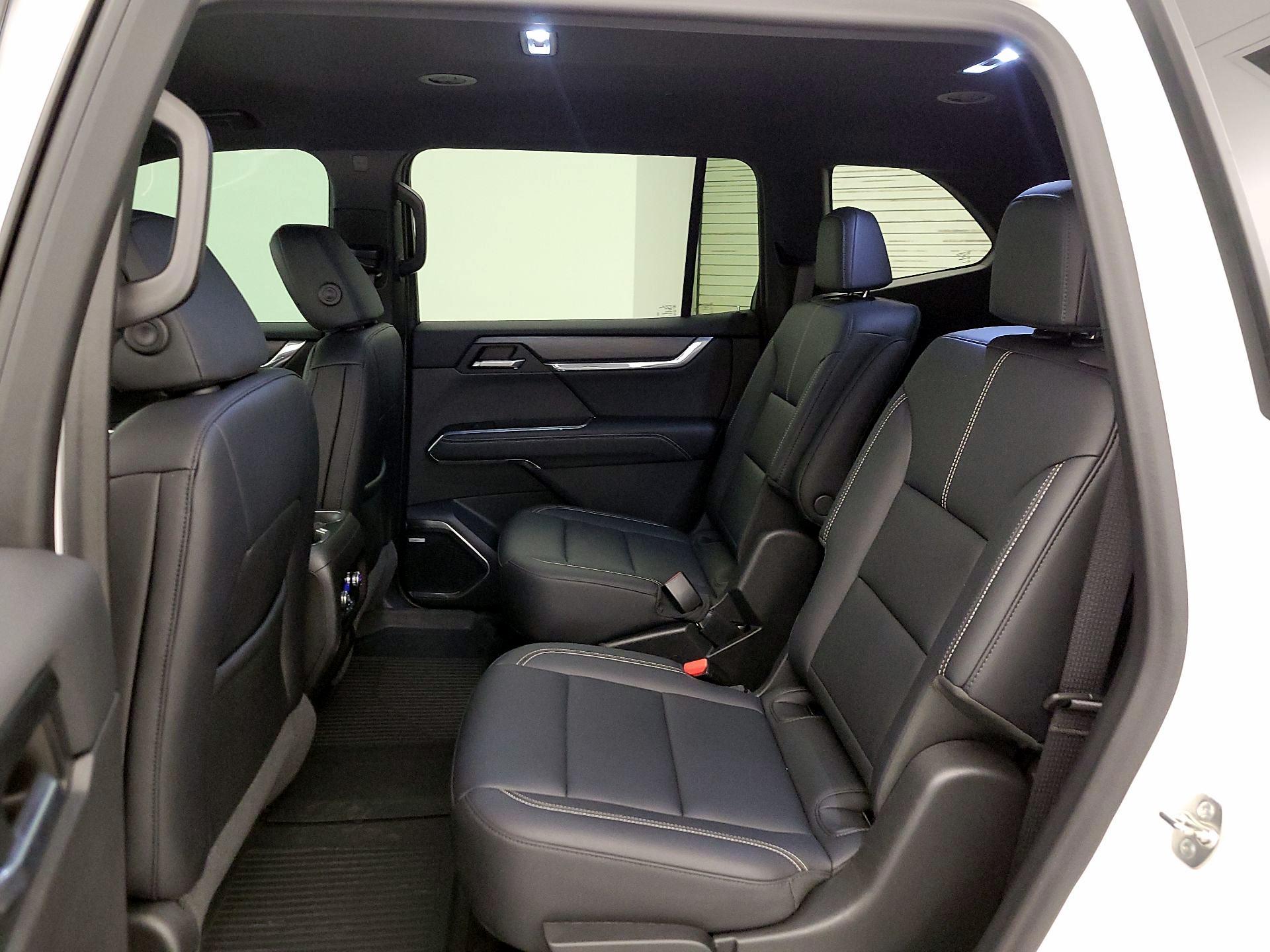 Thumbnail: 2024 GMC Acadia - 19