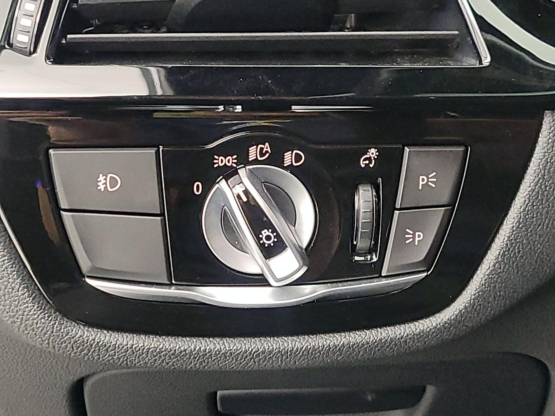 Thumbnail: 2018 BMW 5 Series - 13