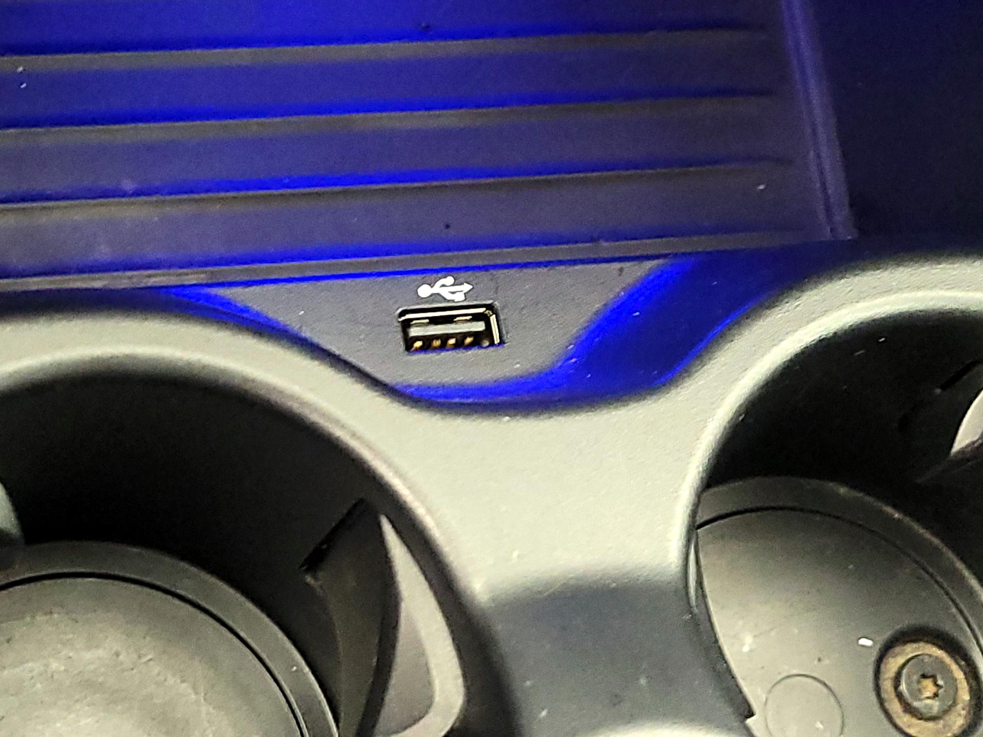 Thumbnail: 2018 BMW 5 Series - 18