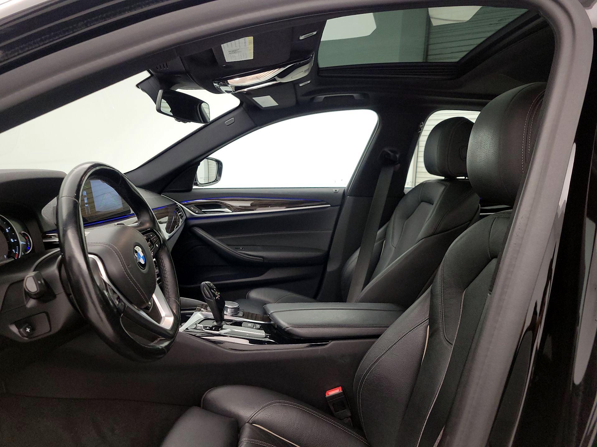 Thumbnail: 2018 BMW 5 Series - 19