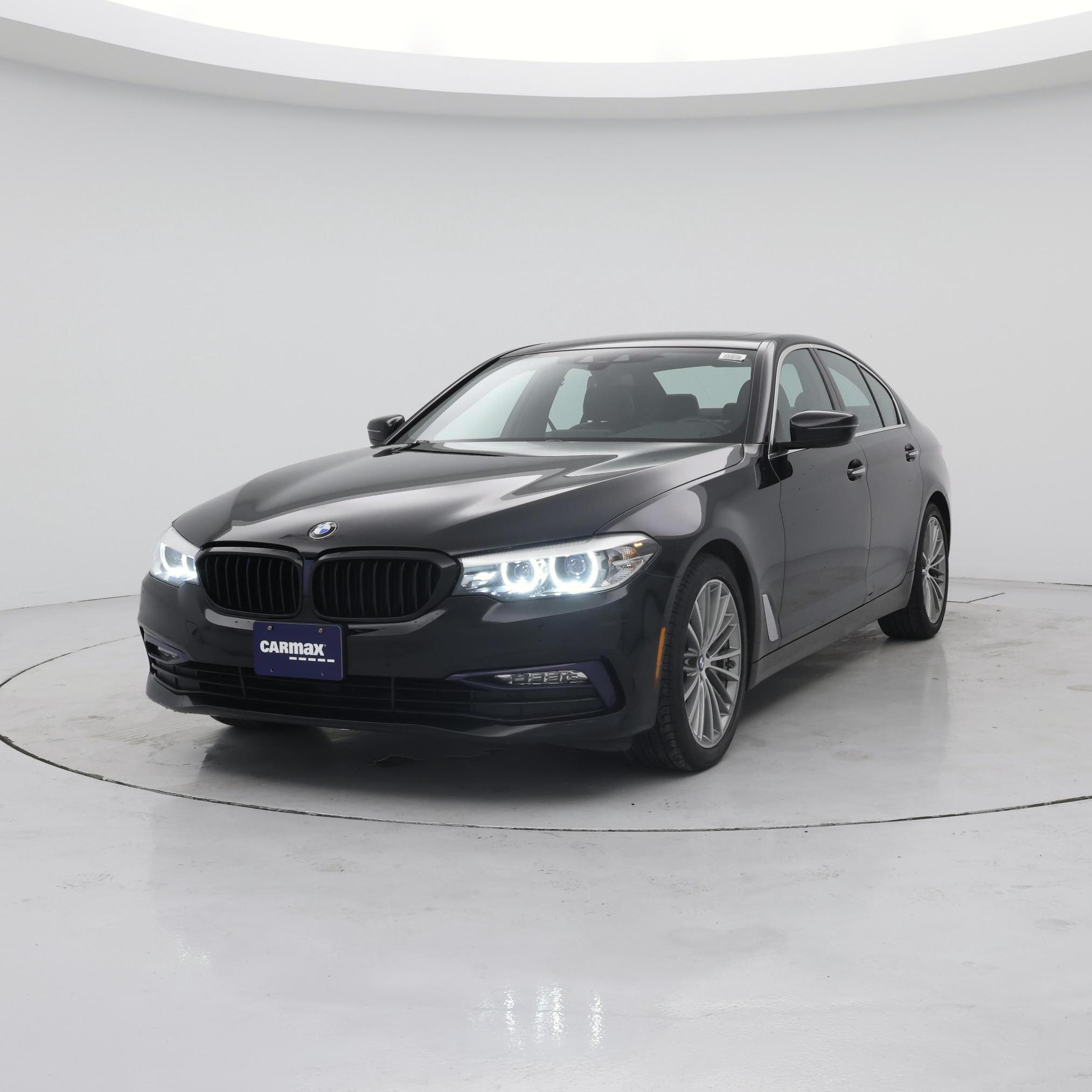 Thumbnail: 2018 BMW 5 Series - 4