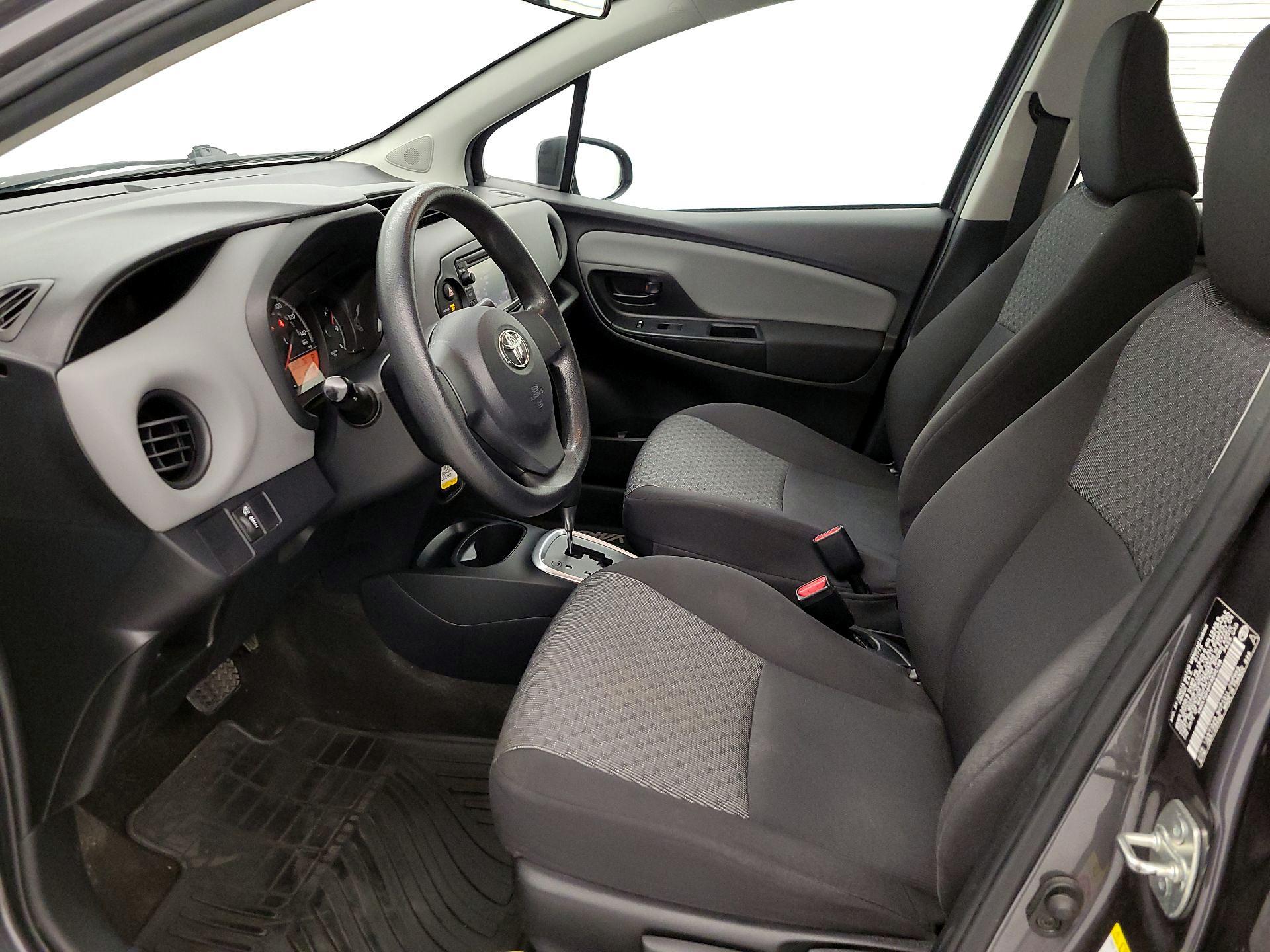 Thumbnail: 2015 Toyota Yaris - 11