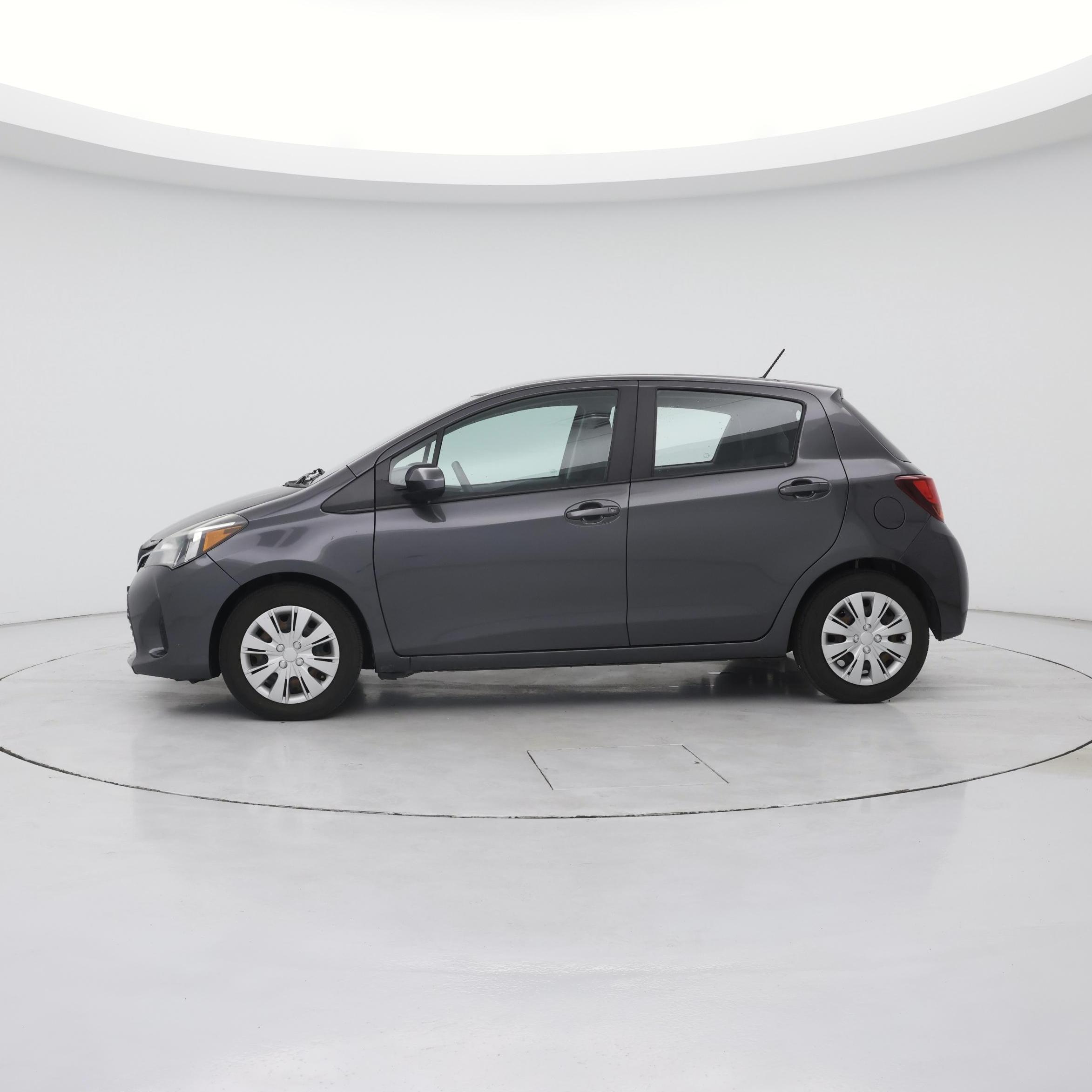 Thumbnail: 2015 Toyota Yaris - 3